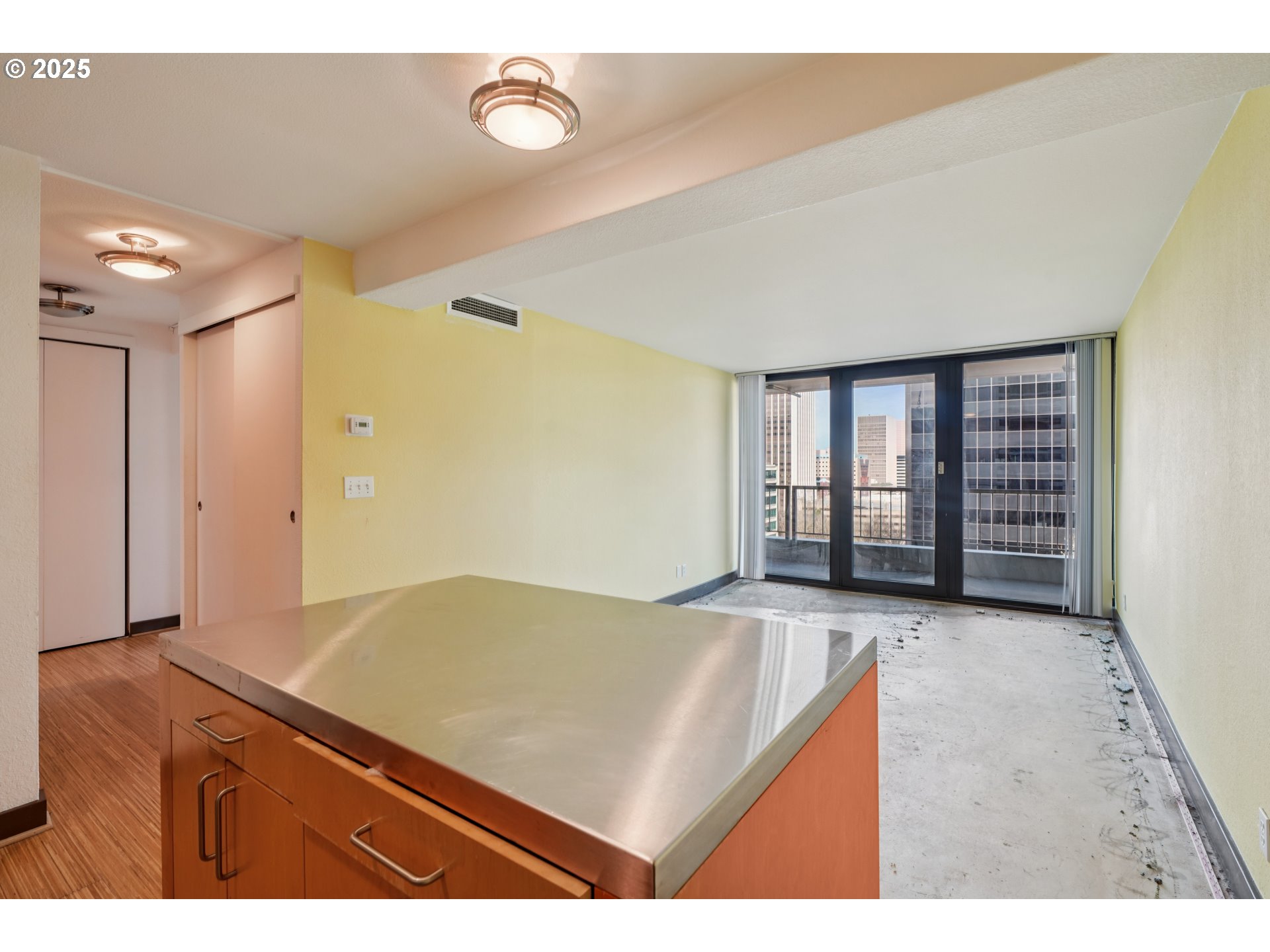 Photo #12: 309693380 Listing: Photo #12