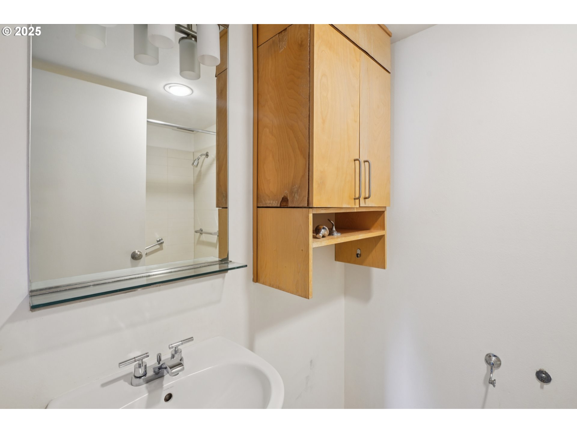 Photo #16: 309693380 Listing: Photo #16