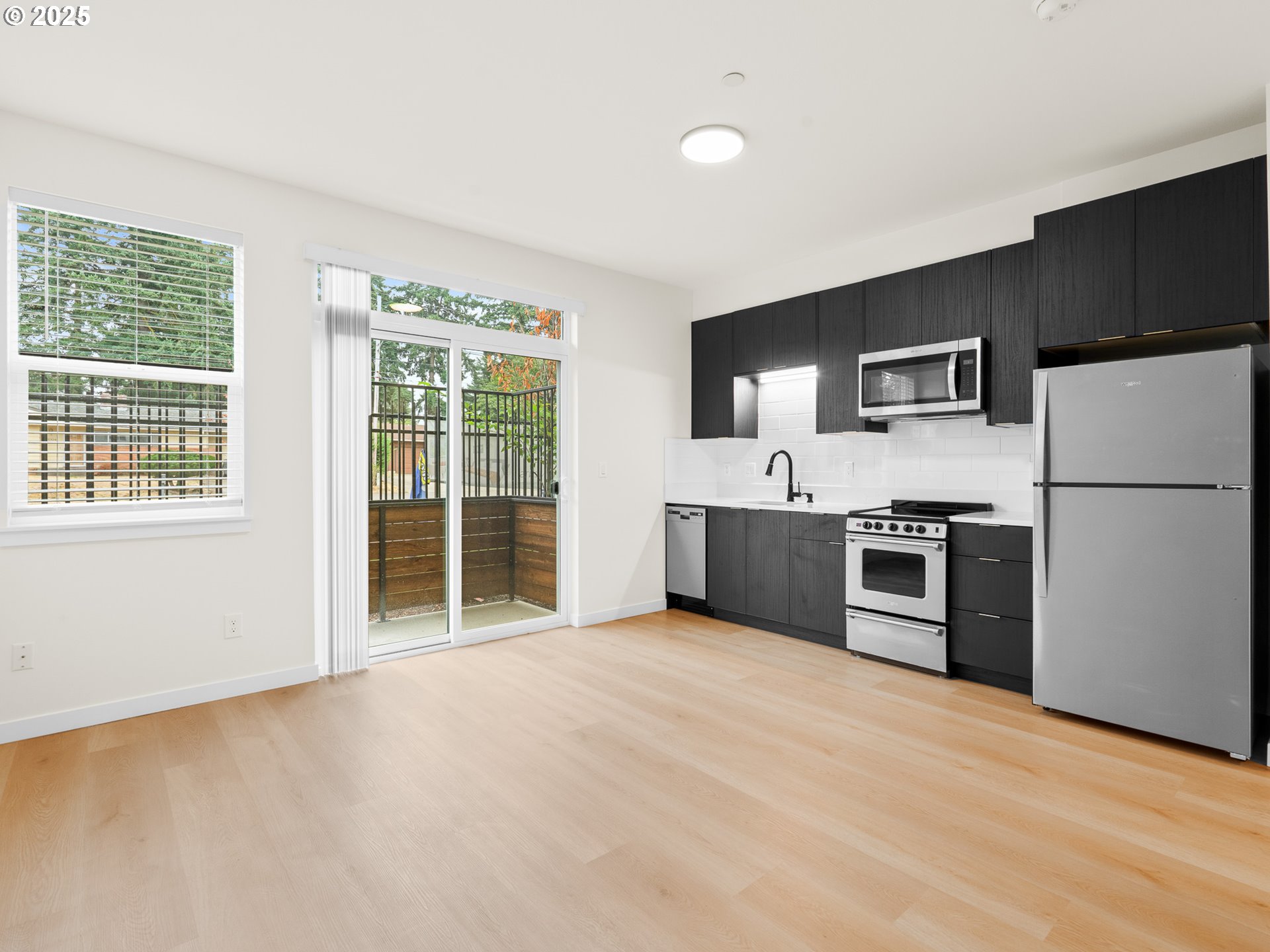 Photo #8: 309703411 Listing: Photo #8