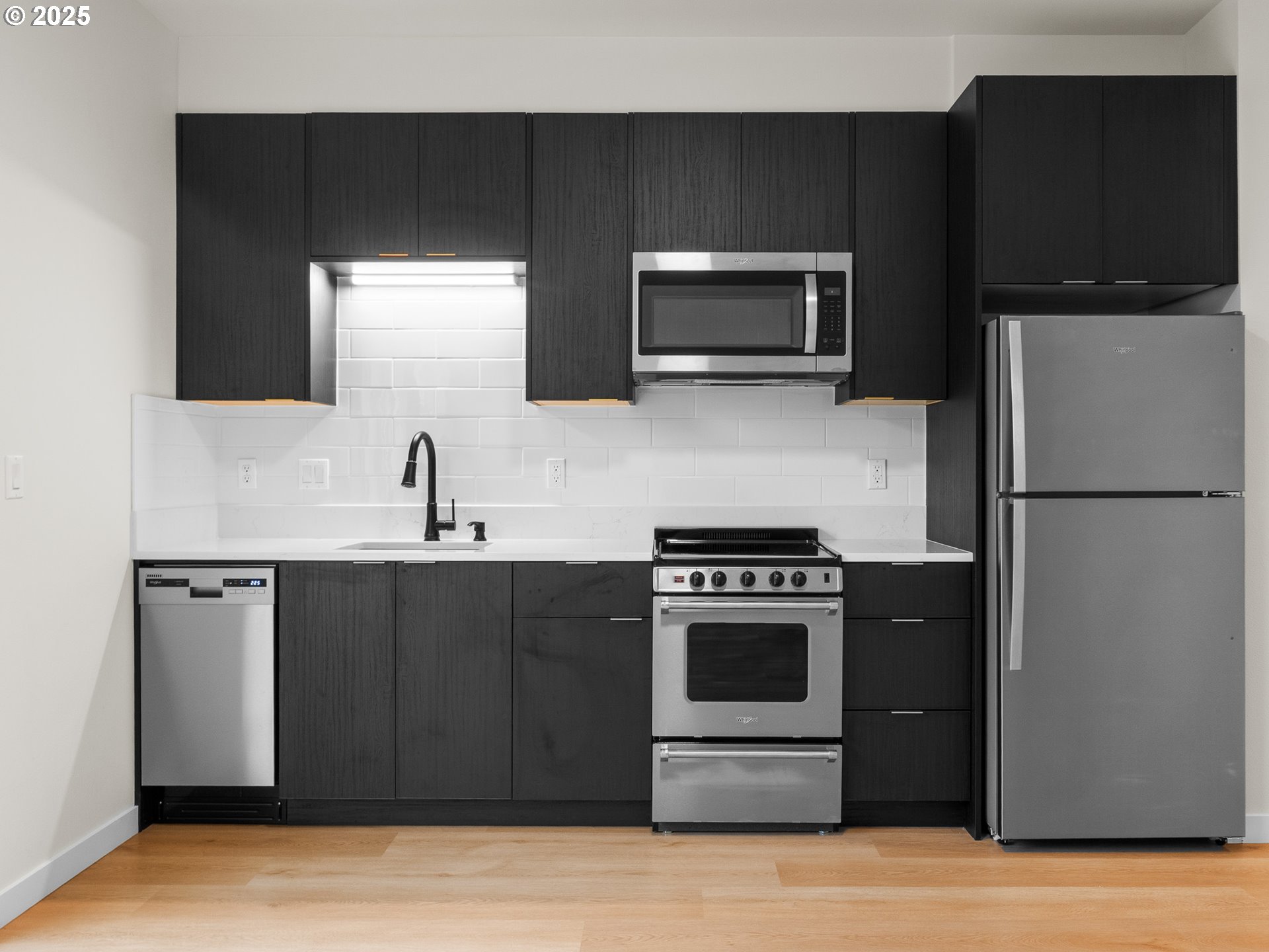 Photo #10: 309703411 Listing: Photo #10