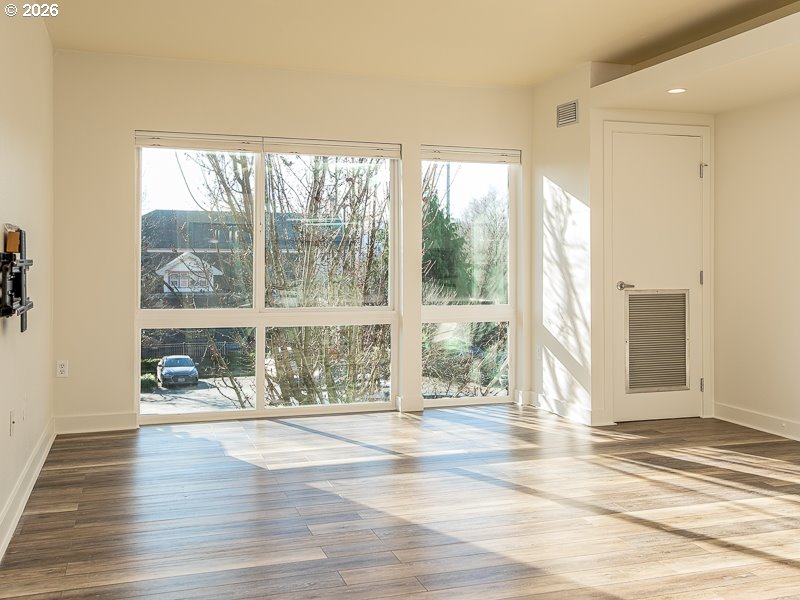 Photo #18: 309905604 Listing: Photo #18