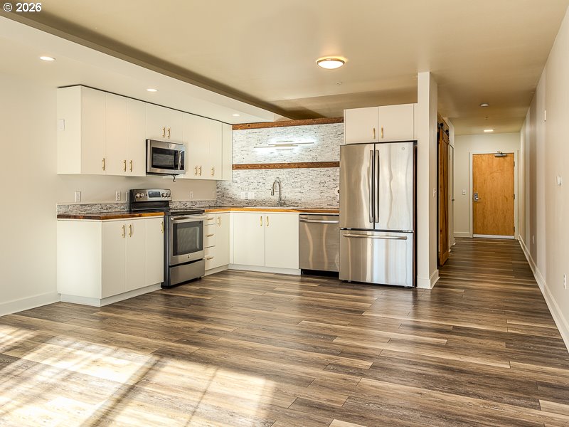 Photo #20: 309905604 Listing: Photo #20