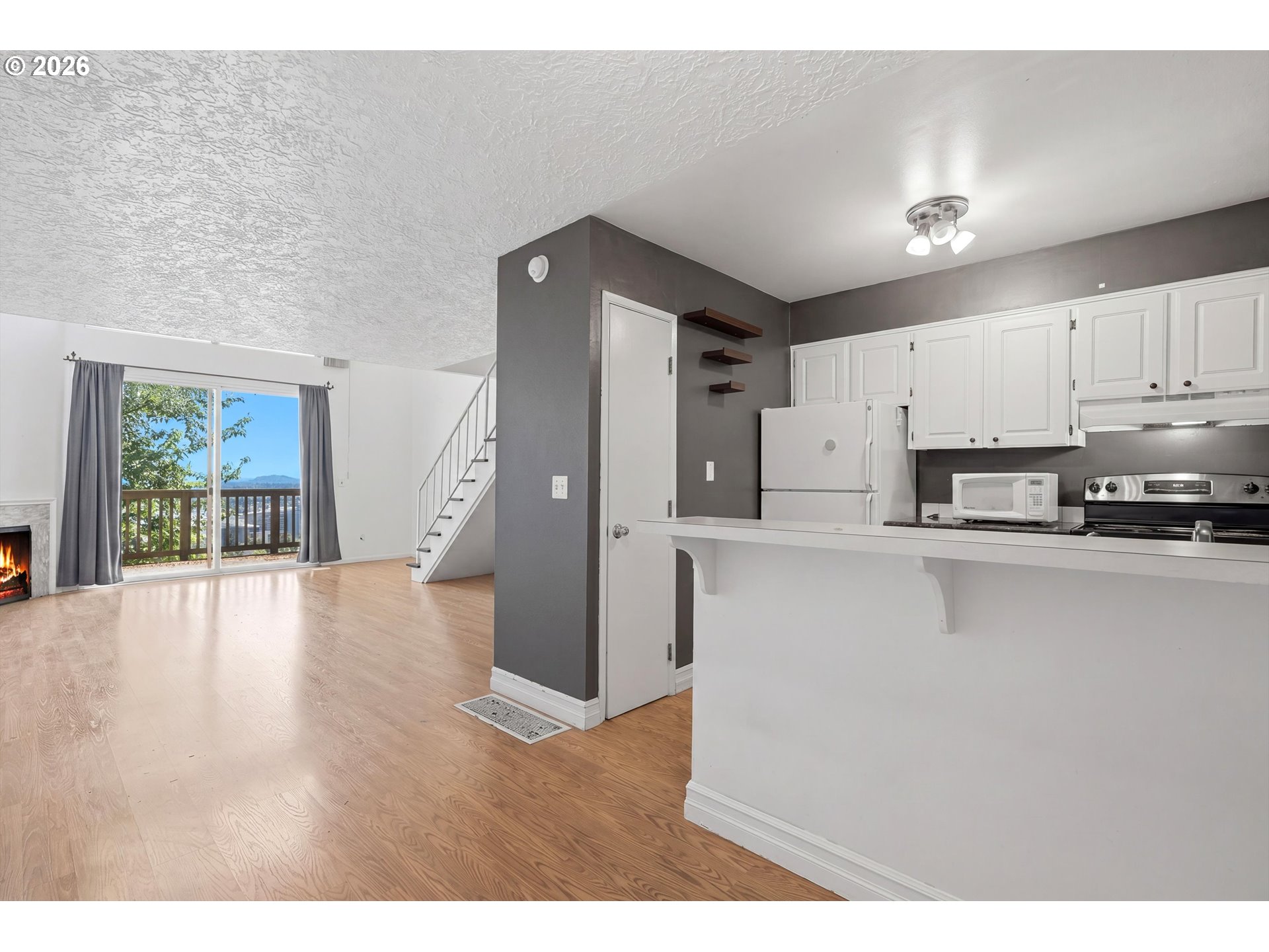 Photo #7: 310396402 Listing: Photo #7