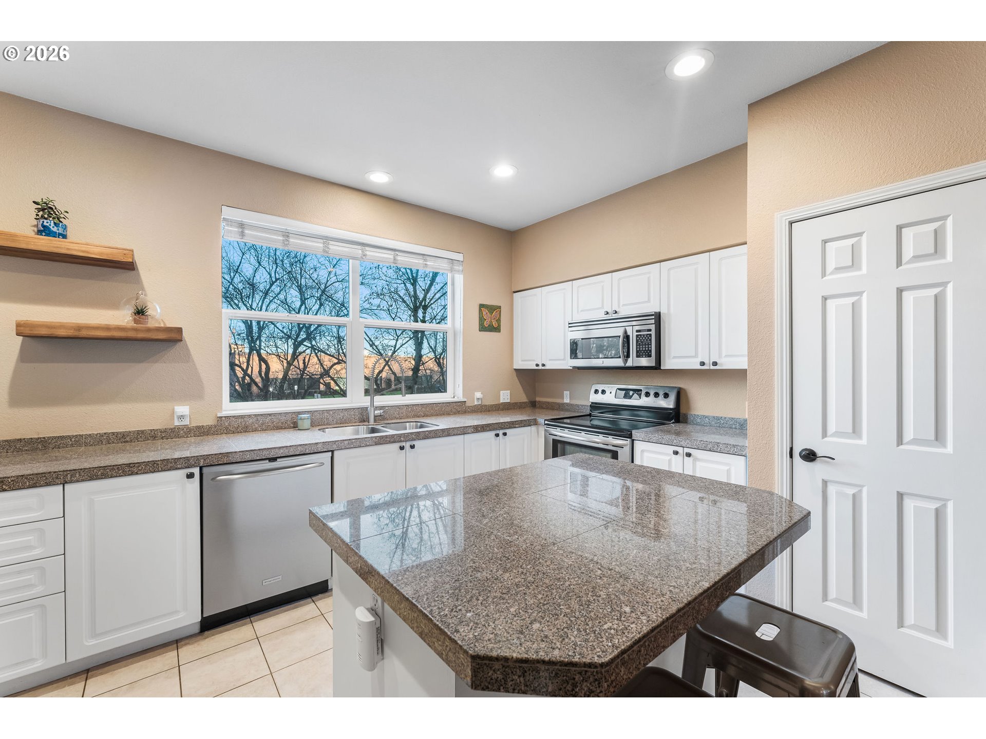 Photo #21: 310520951 Listing: Photo #21