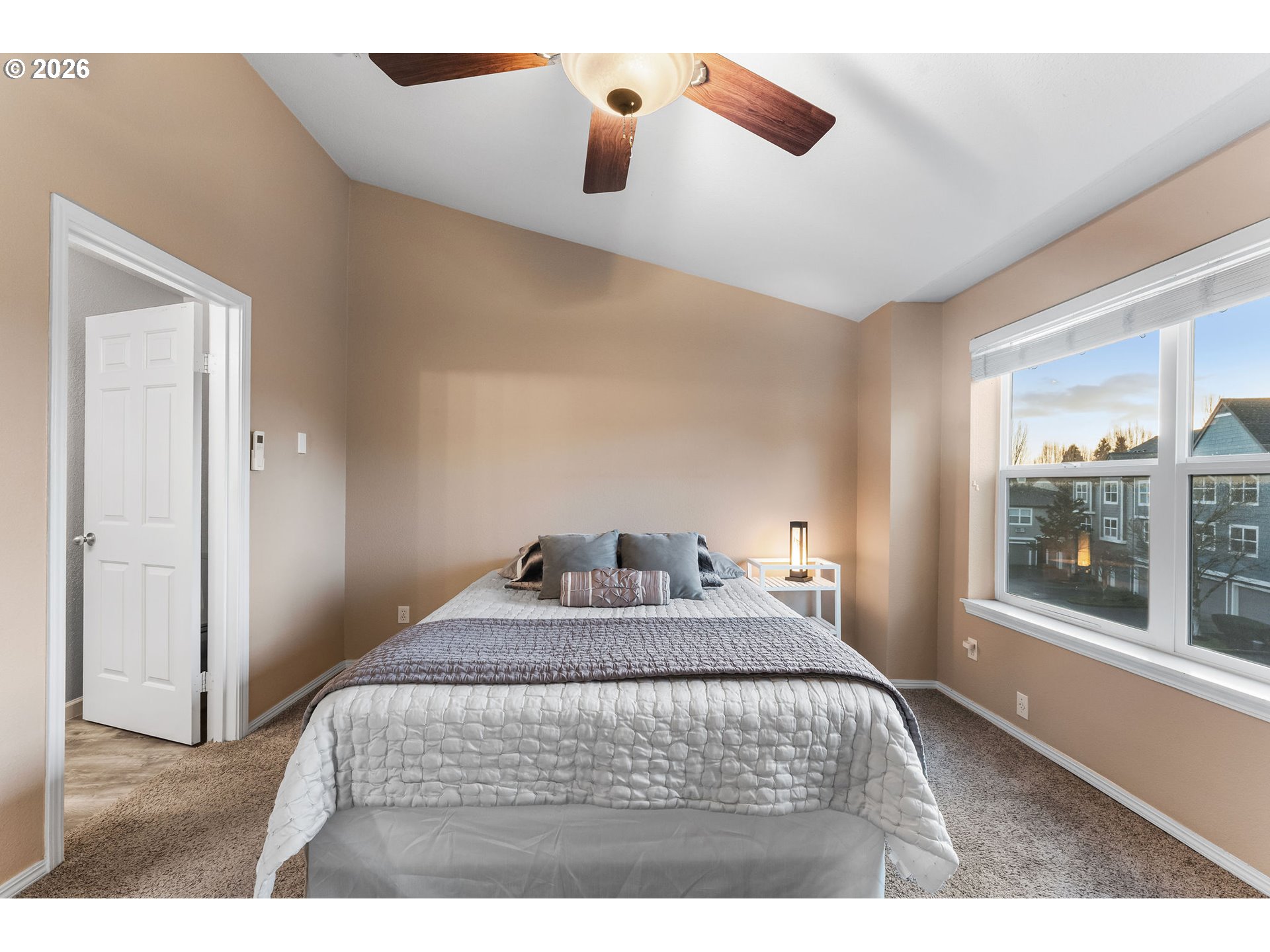 Photo #13: 310520951 Listing: Photo #13