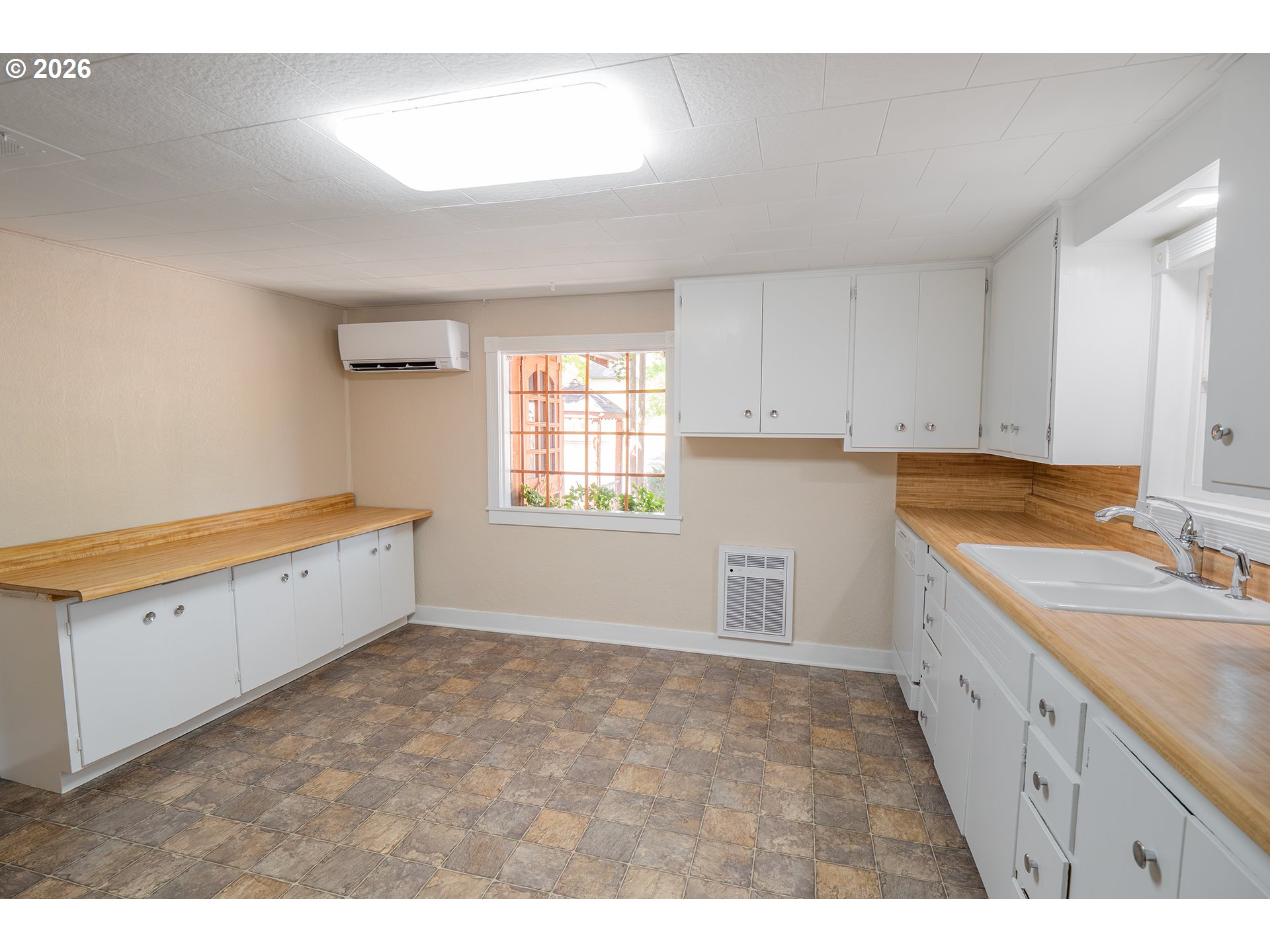 Property photo 13 of 23