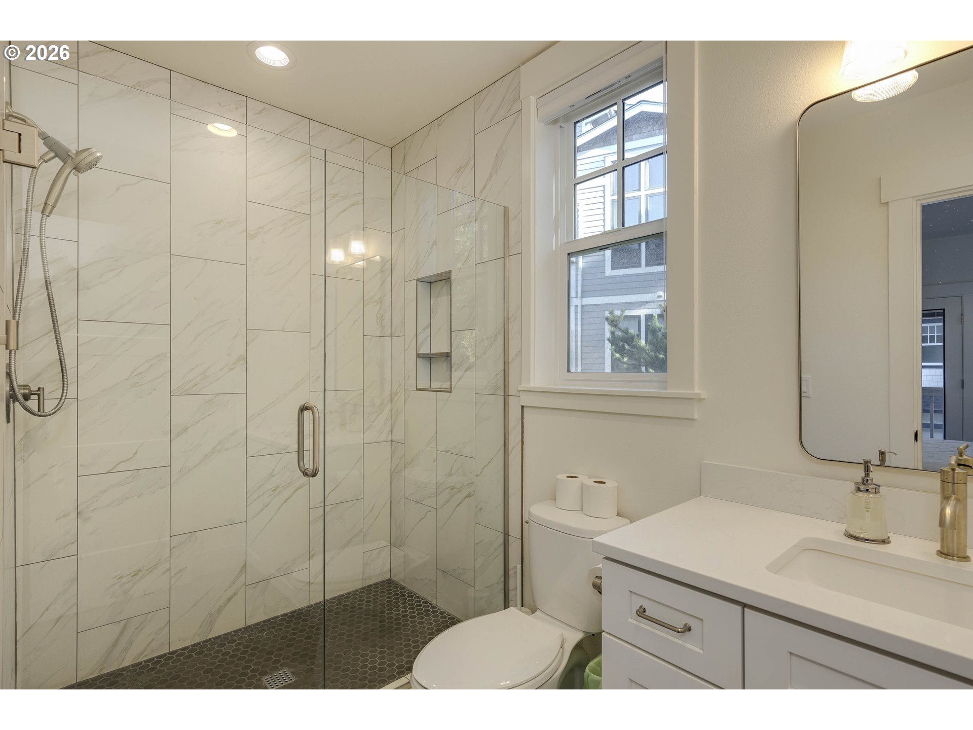 650 NE LILLIAN LN, Depoe Bay, OR, 97341
