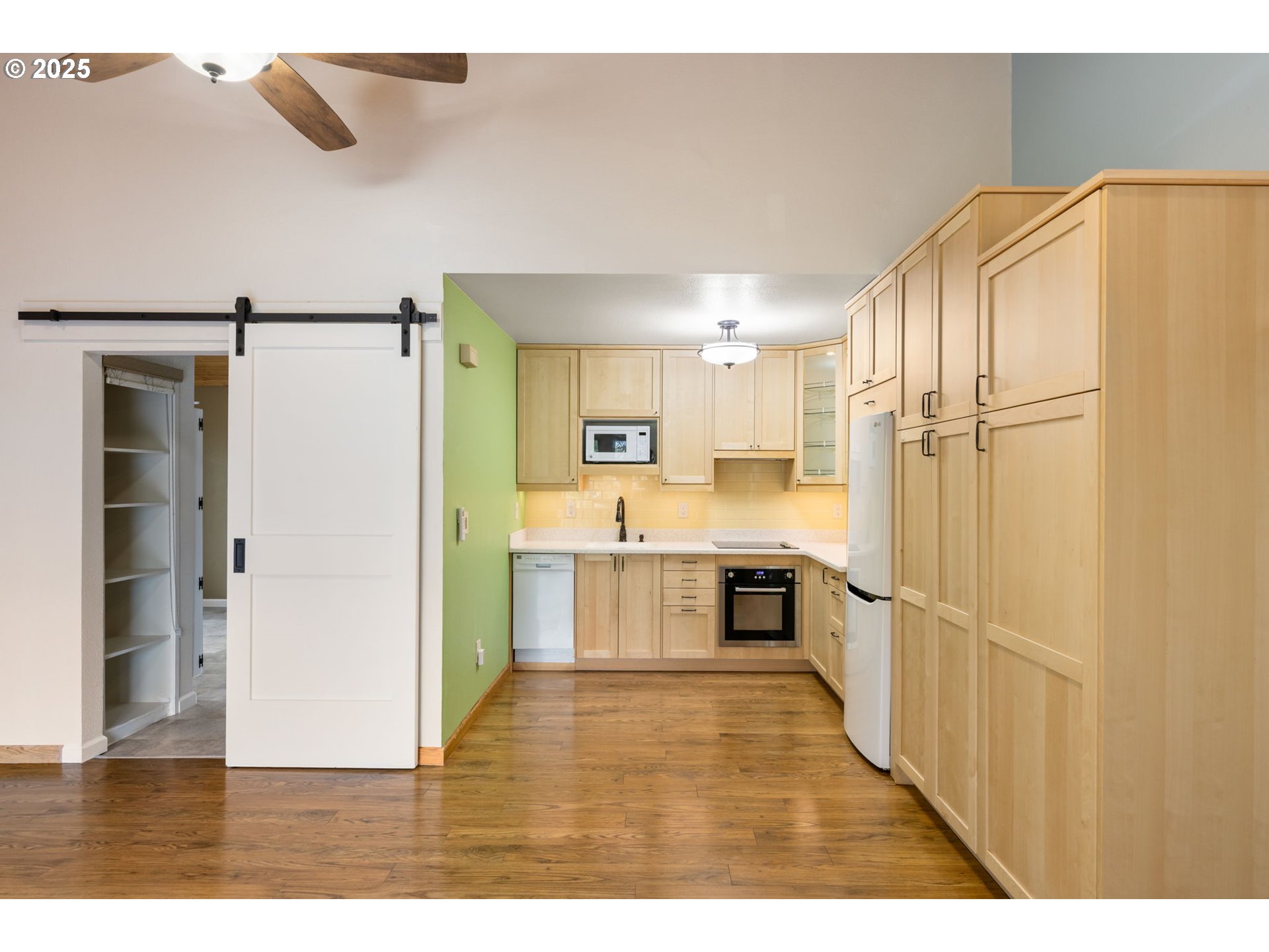 Photo #13: 312463802 Listing: Photo #13