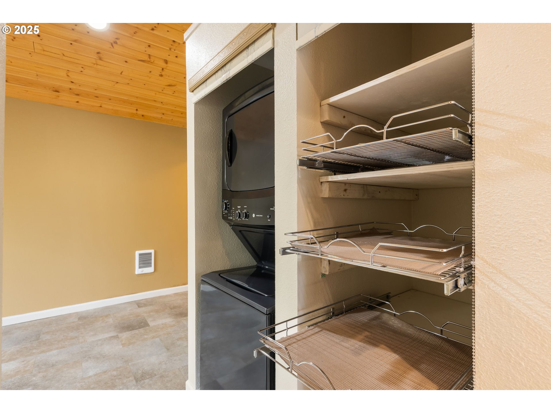 Photo #24: 312463802 Listing: Photo #24