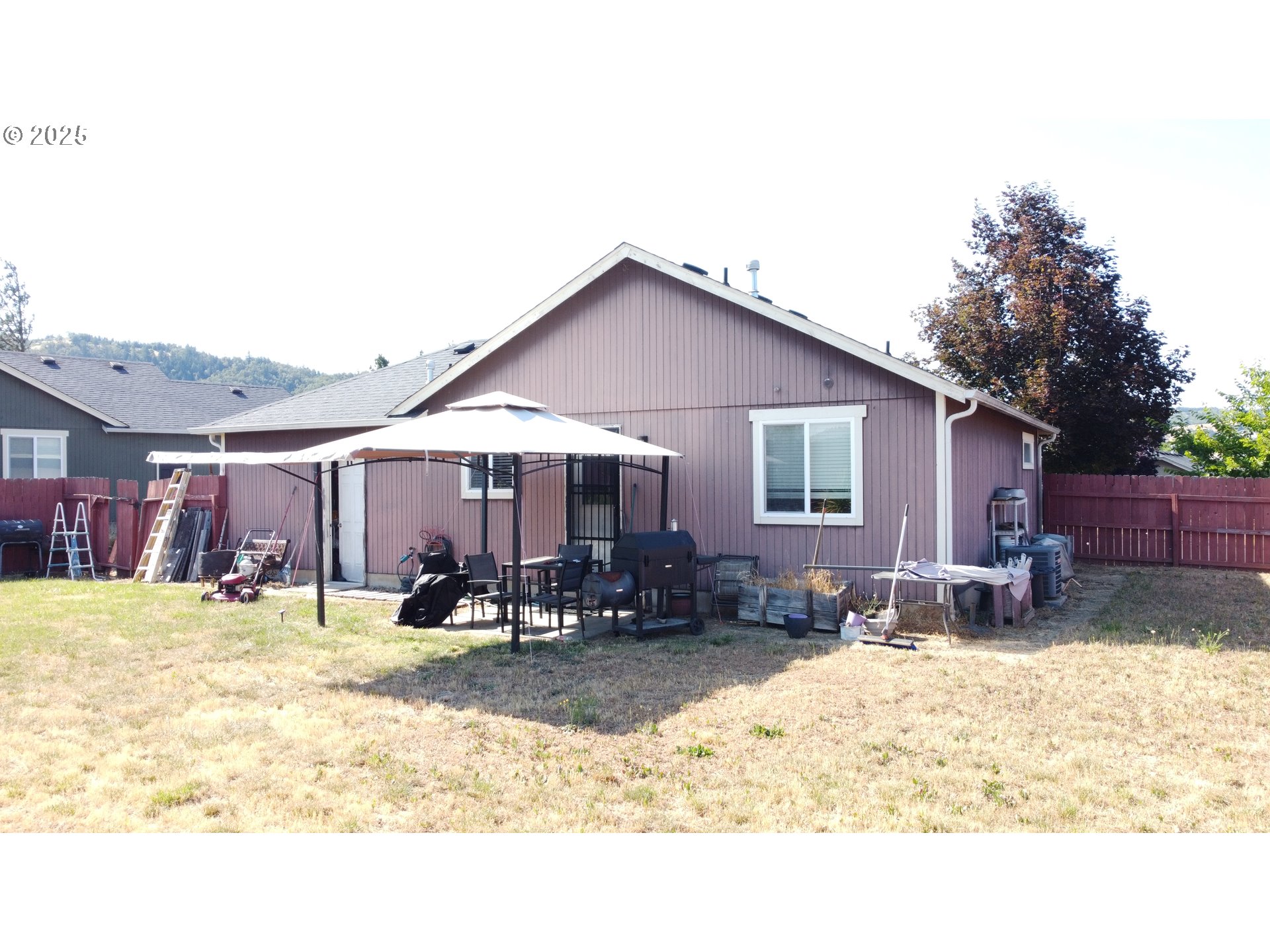 807 CALLAHAN DR, Roseburg, OR, 97471