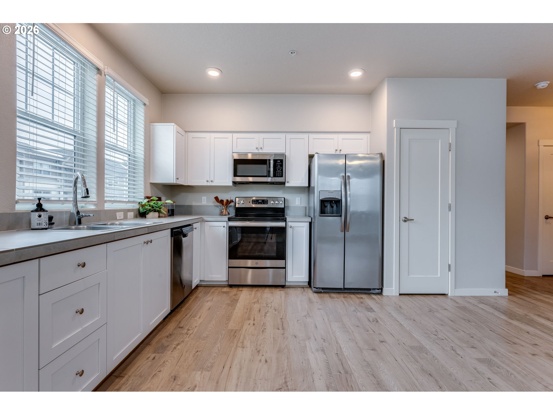 Photo #3: 314232549 Listing: Photo #3