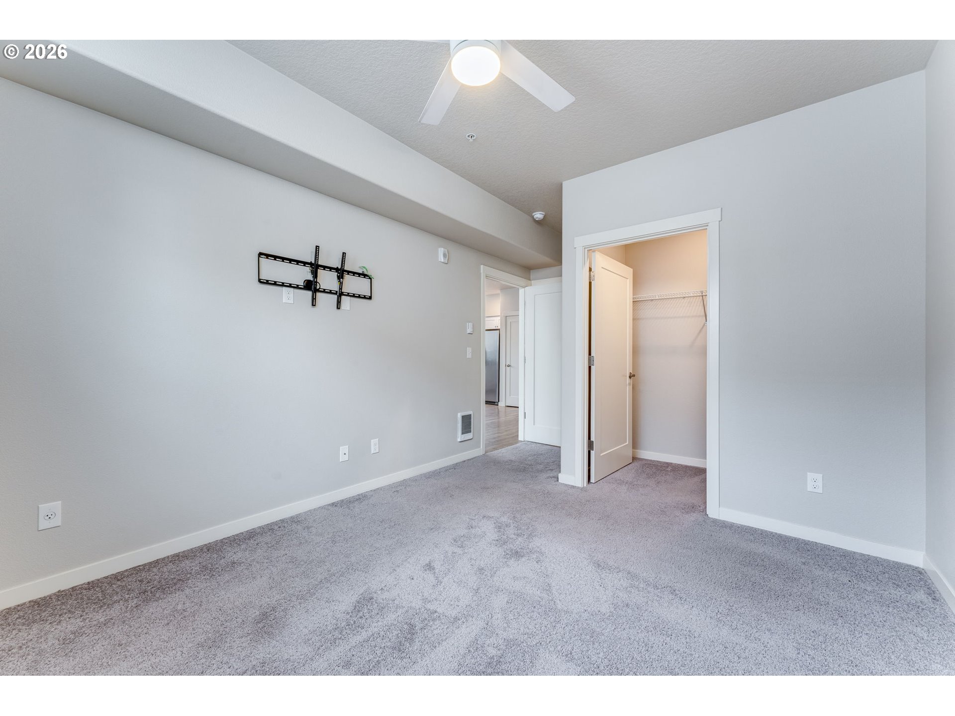 Photo #15: 314232549 Listing: Photo #15