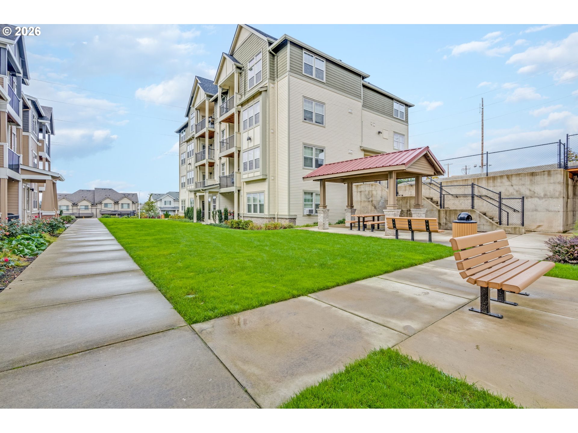 Photo #1: 314232549 Listing: Photo #1