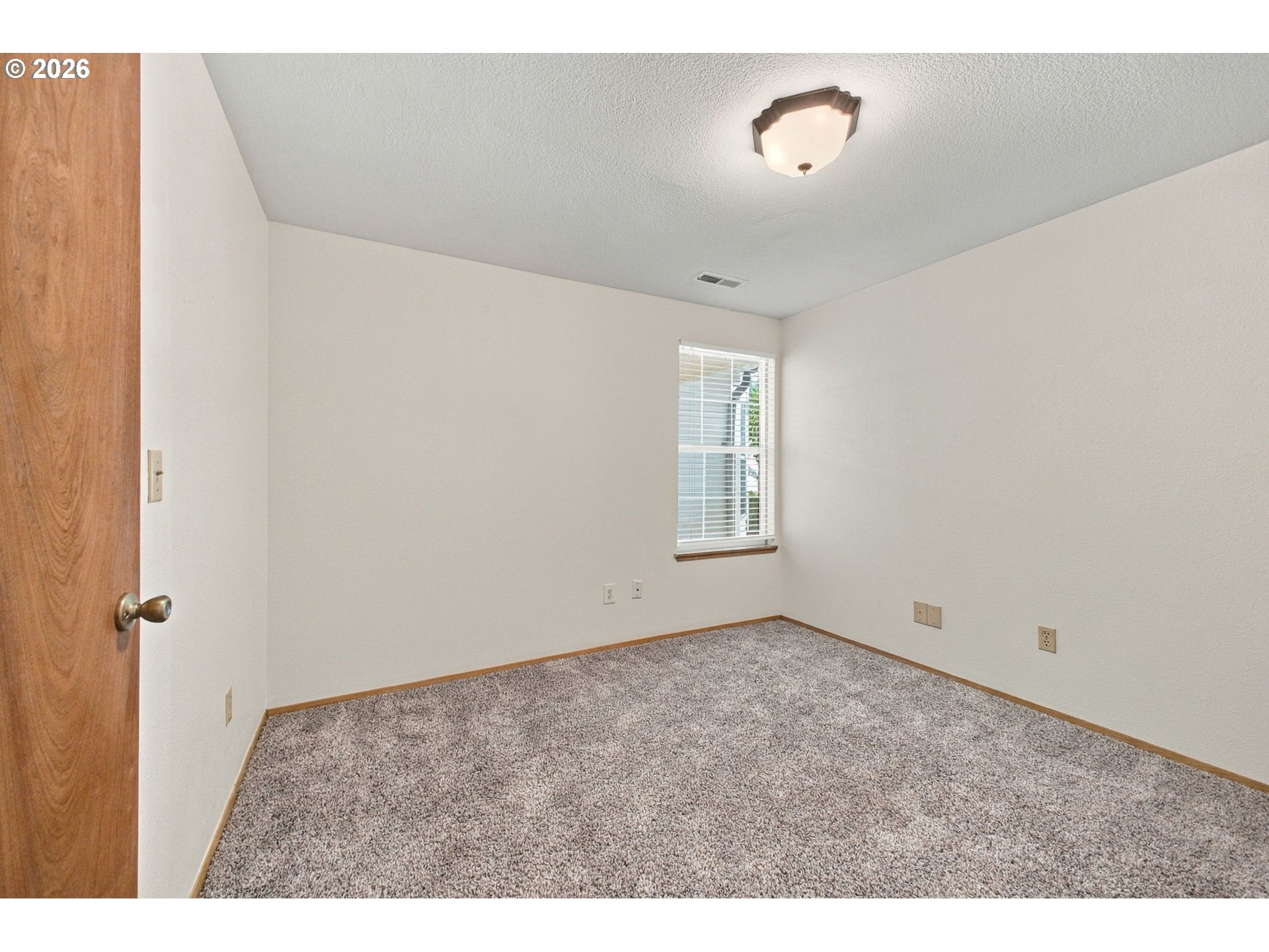 Property photo 13 of 35