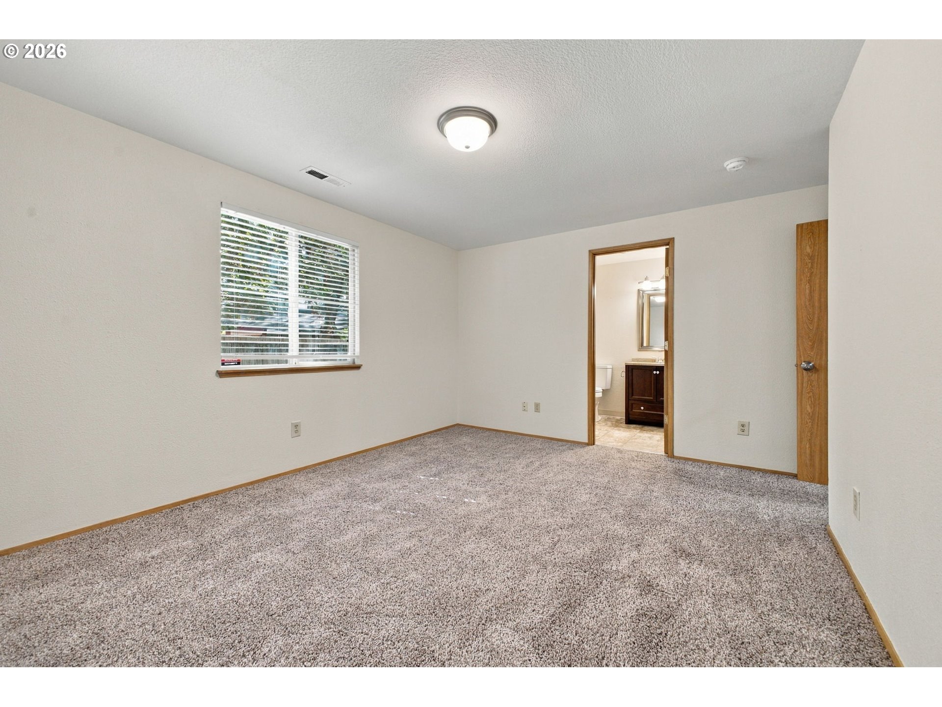 Property photo 15 of 35