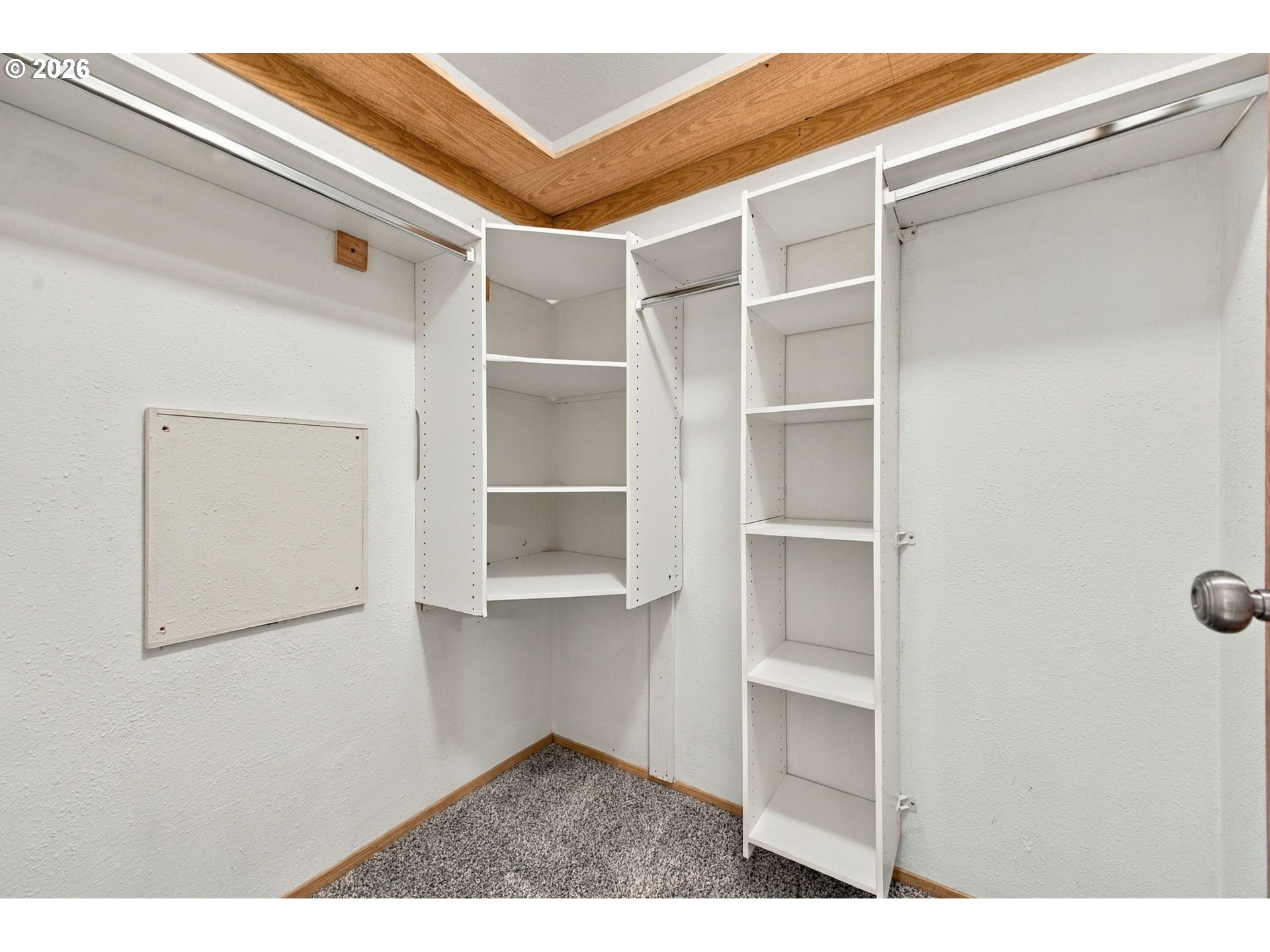 Property photo 17 of 35