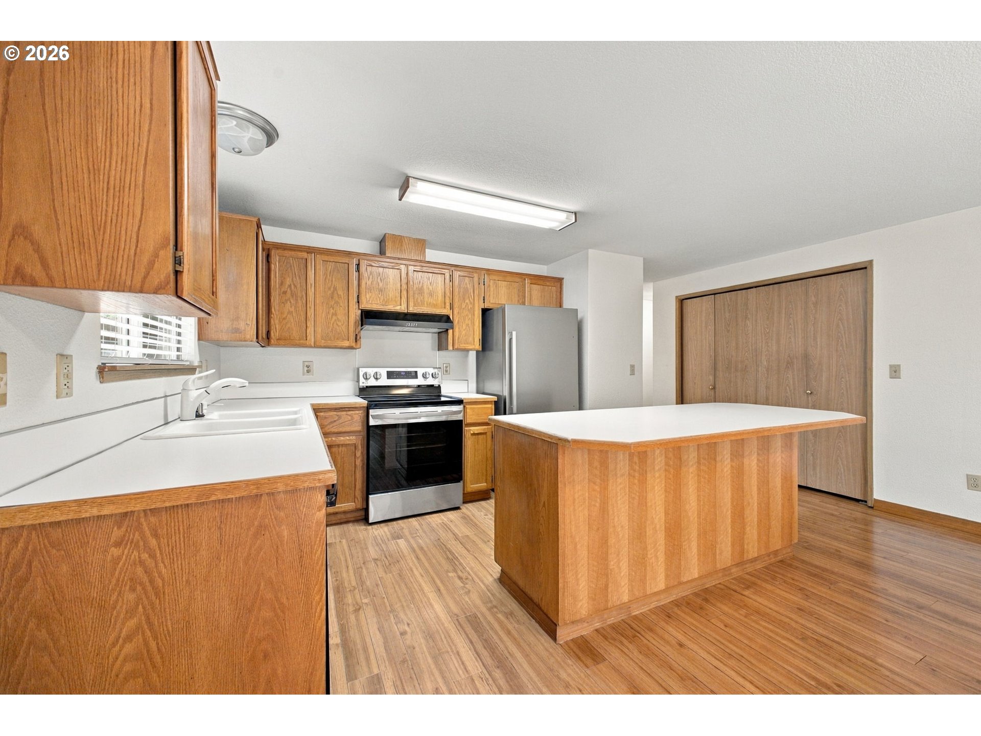 Property photo 5 of 35