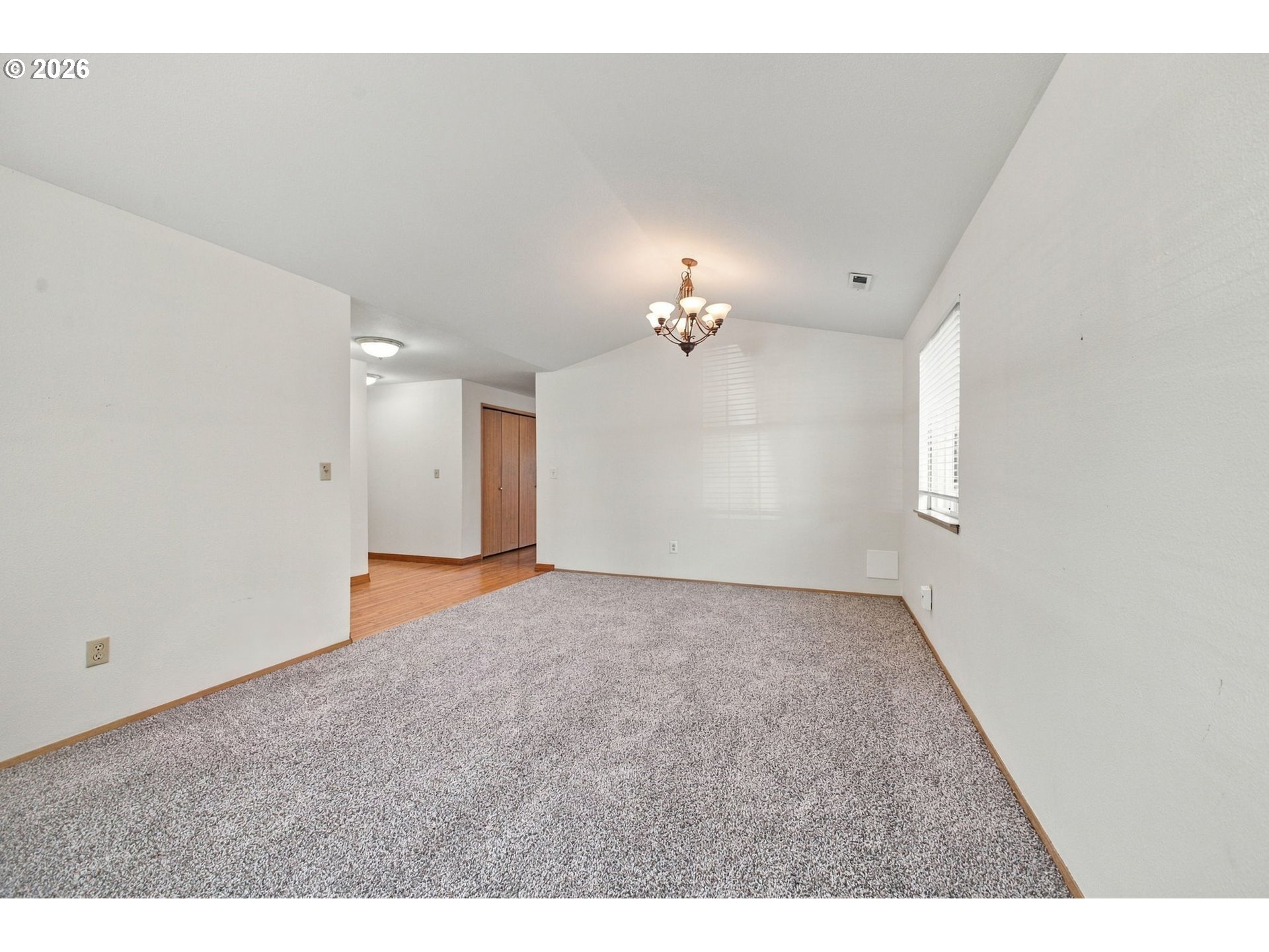 Property photo 8 of 35