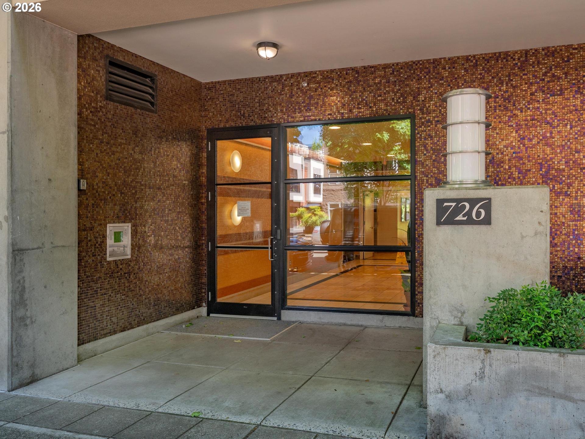 Photo #1: 314456060 Listing: Photo #1