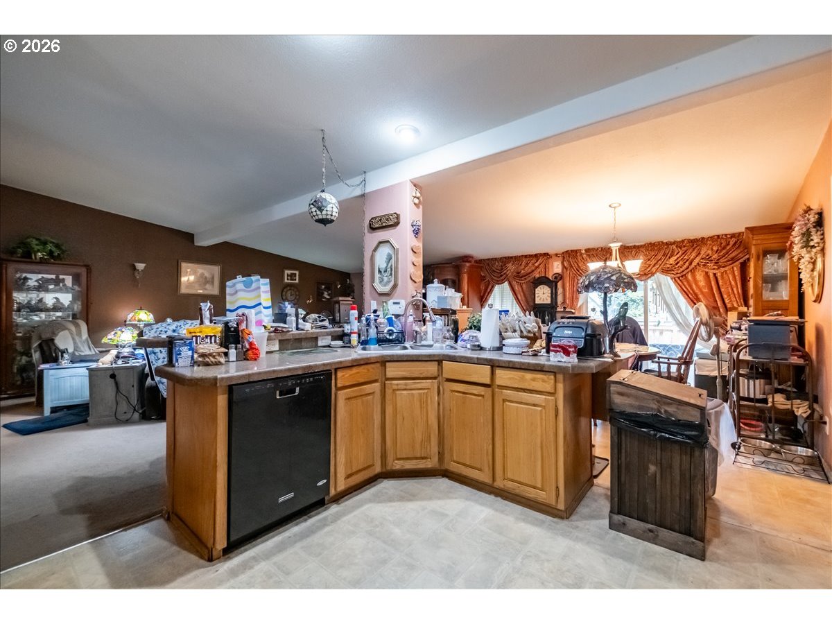 5323 OLYMPIC CIR, Eugene, OR, 97402