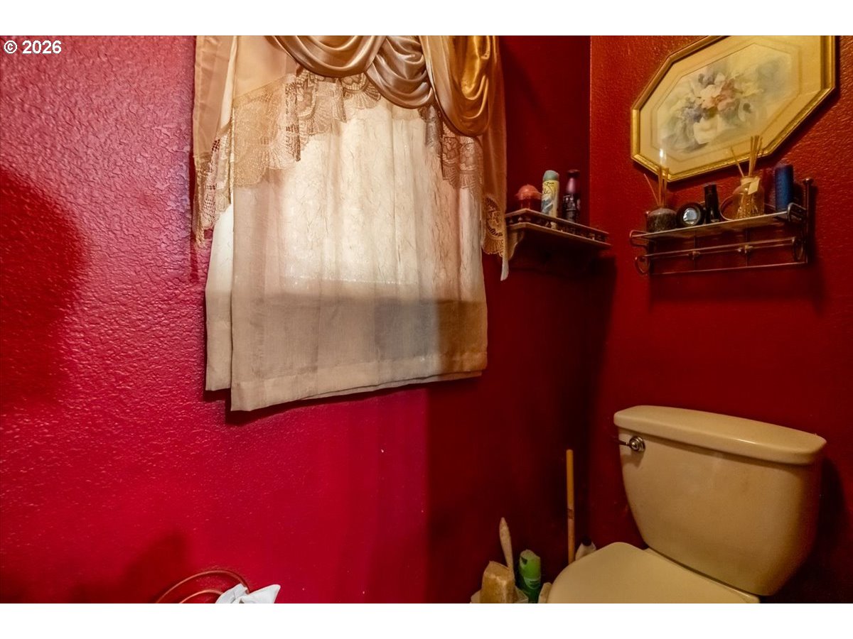 5323 OLYMPIC CIR, Eugene, OR, 97402