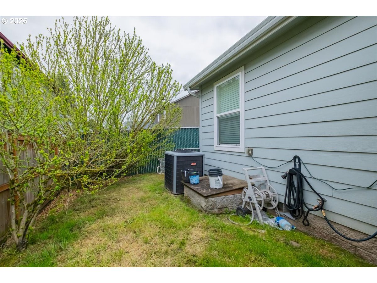 5323 OLYMPIC CIR, Eugene, OR, 97402