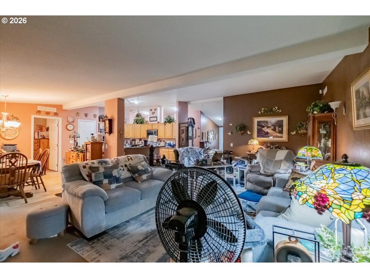 5323 OLYMPIC CIR, Eugene, OR, 97402