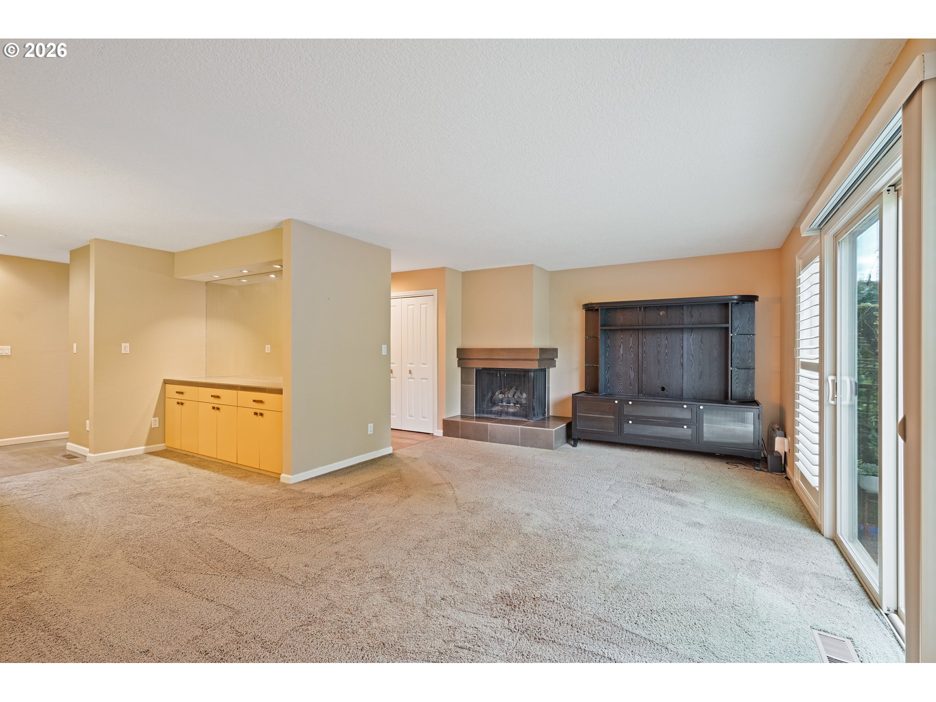 Property photo 8 of 36