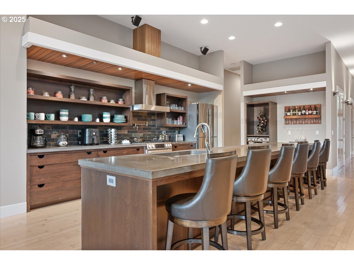 Kitchen-Island