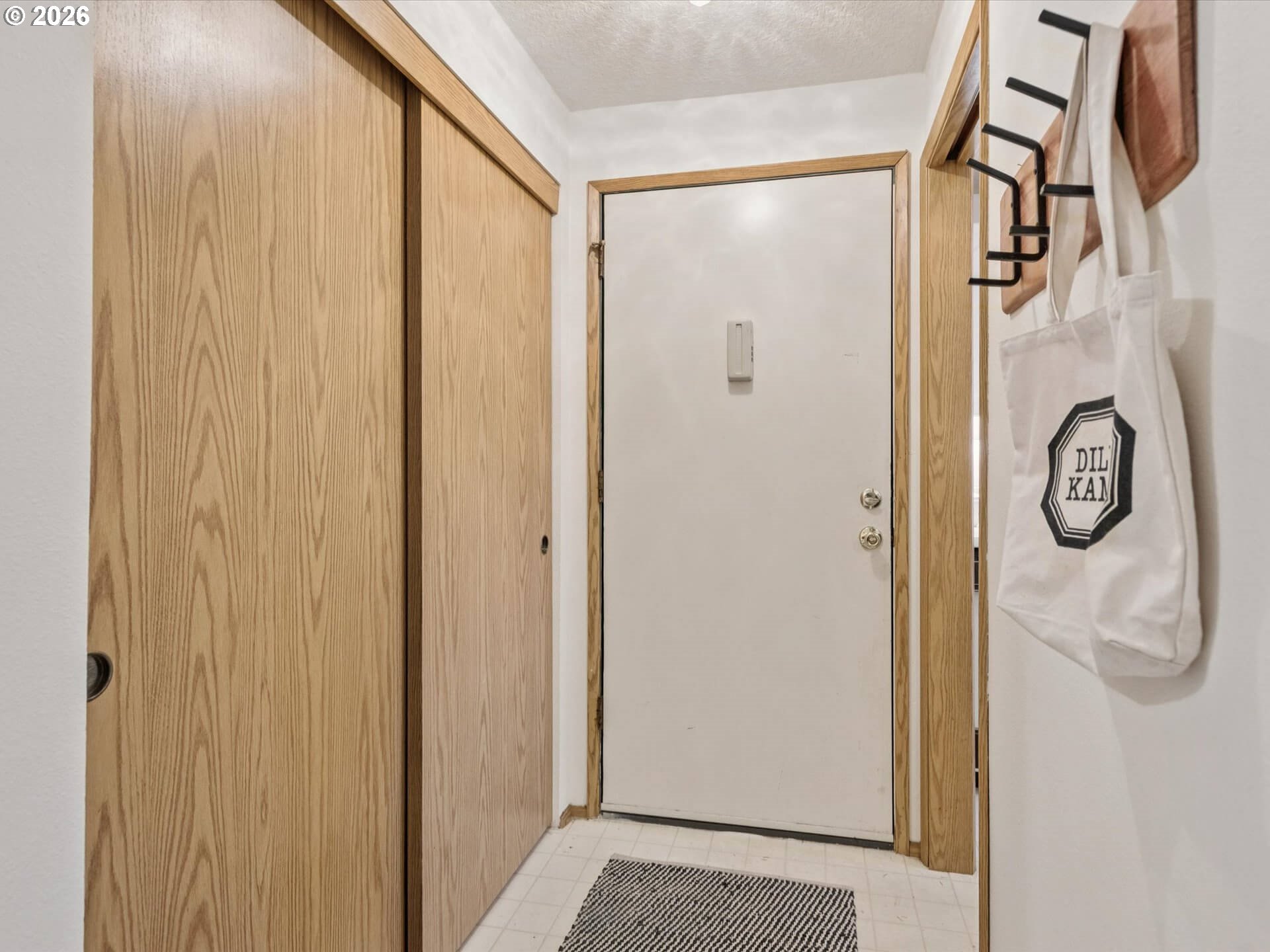 Photo #4: 315325246 Listing: Photo #4