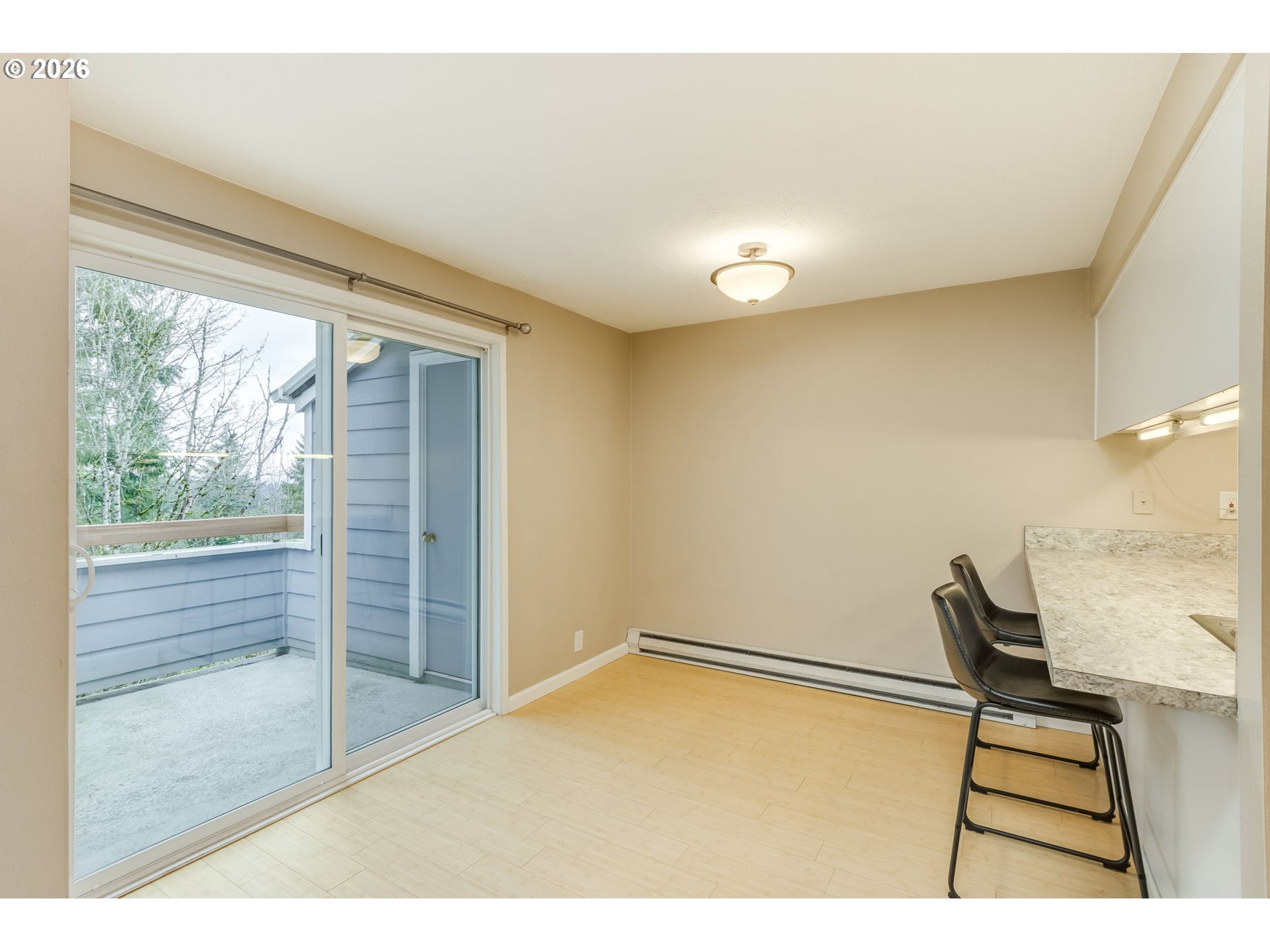 Photo #8: 315408721 Listing: Photo #8