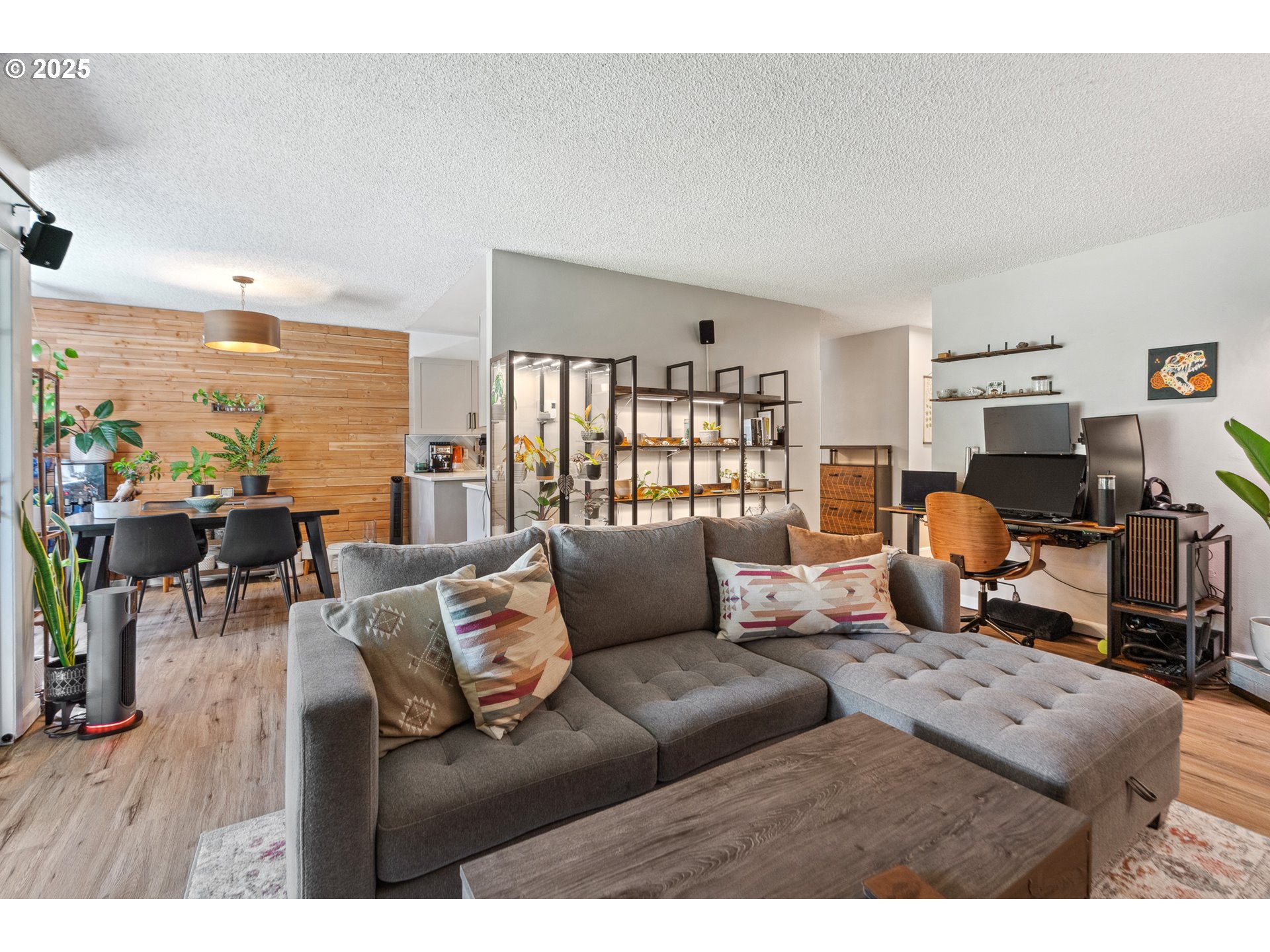 6745 SW SCHOLLS FERRY RD UNIT 10, Beaverton, OR, 97008