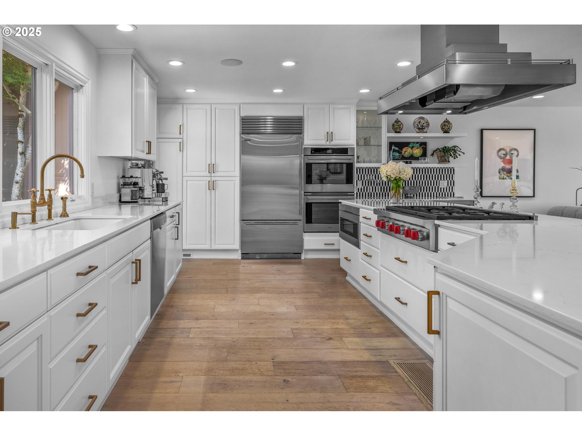 40 CONDOLEA CT, Lake Oswego, OR, 97035 40 CONDOLEA CT, Lake Oswego, OR, 97035