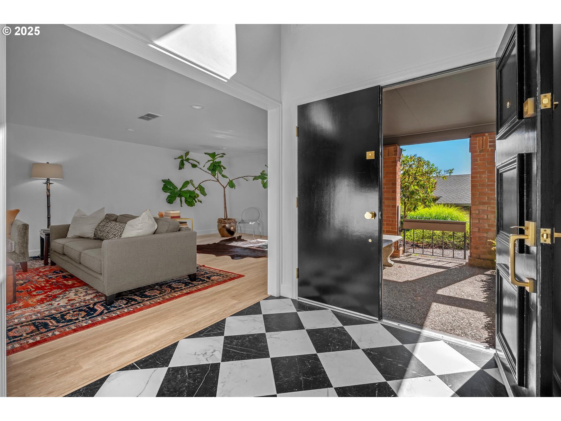 Photo #15: 315757428 Listing: Photo #15