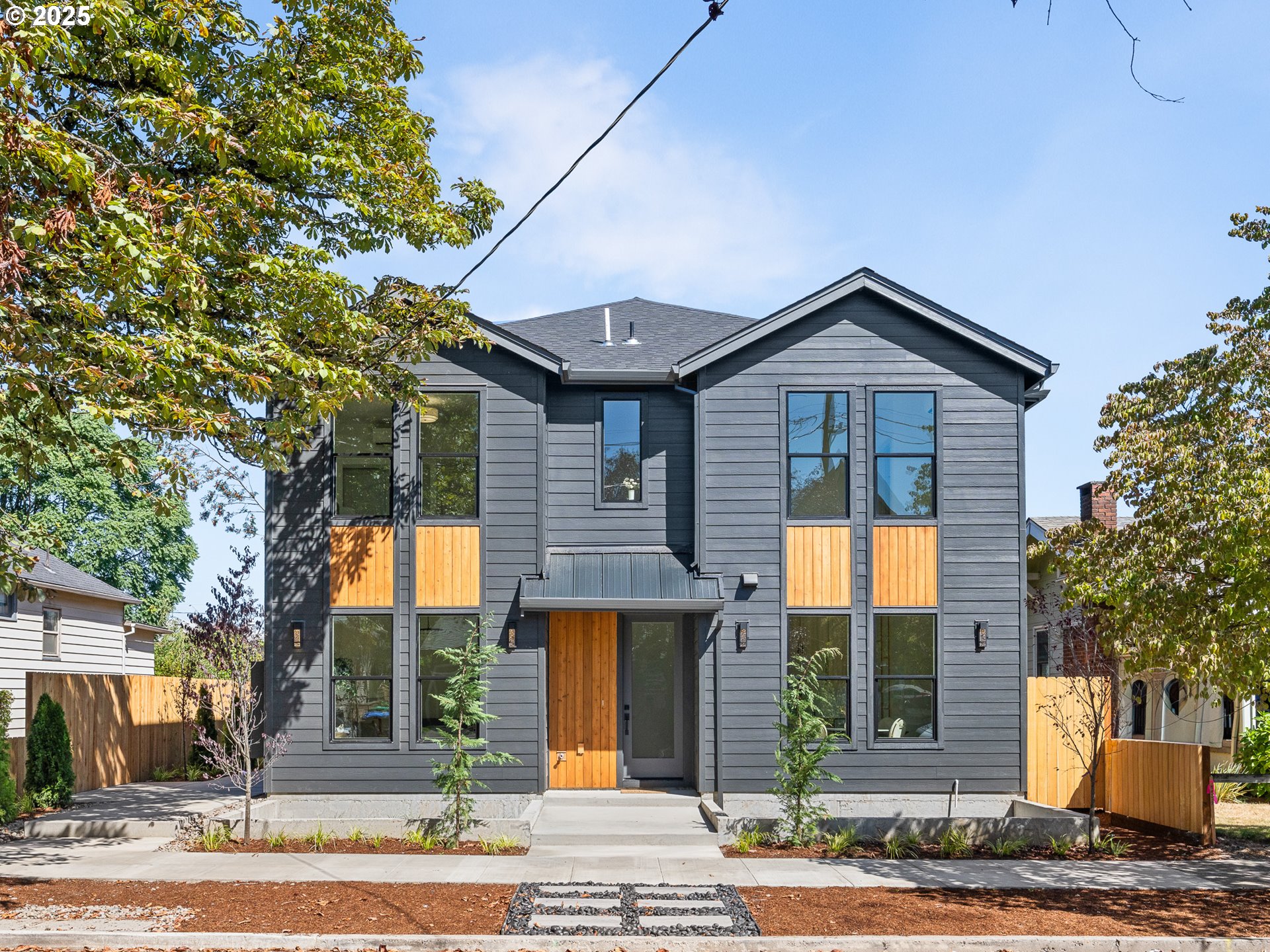 Photo #1: 315883464 Listing: Photo #1