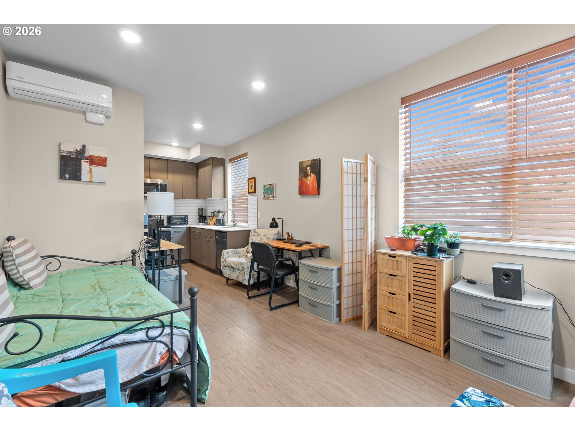 Photo #6: 316232991 Listing: Photo #6