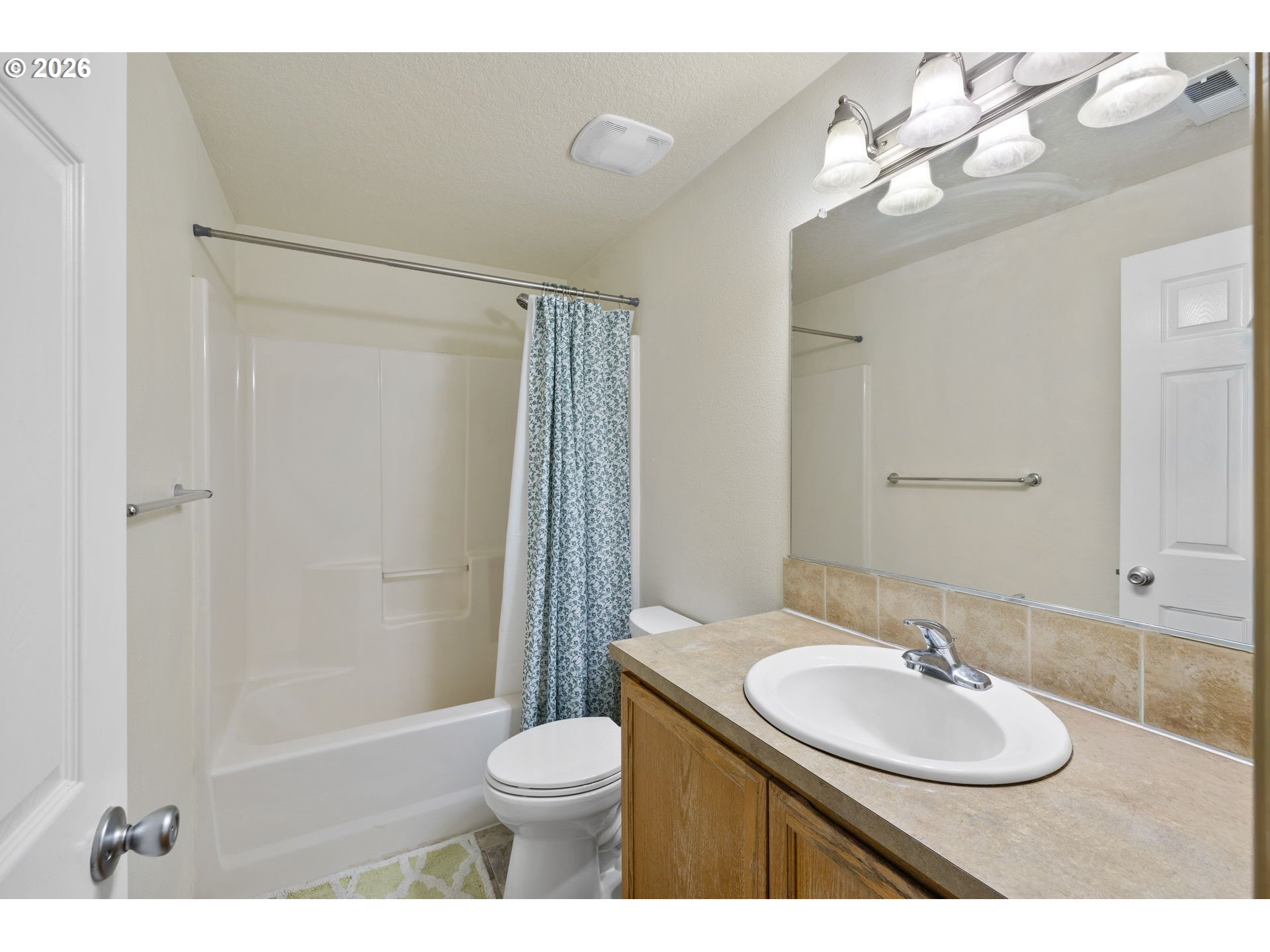 Photo #5: 316468997 Listing: Photo #5