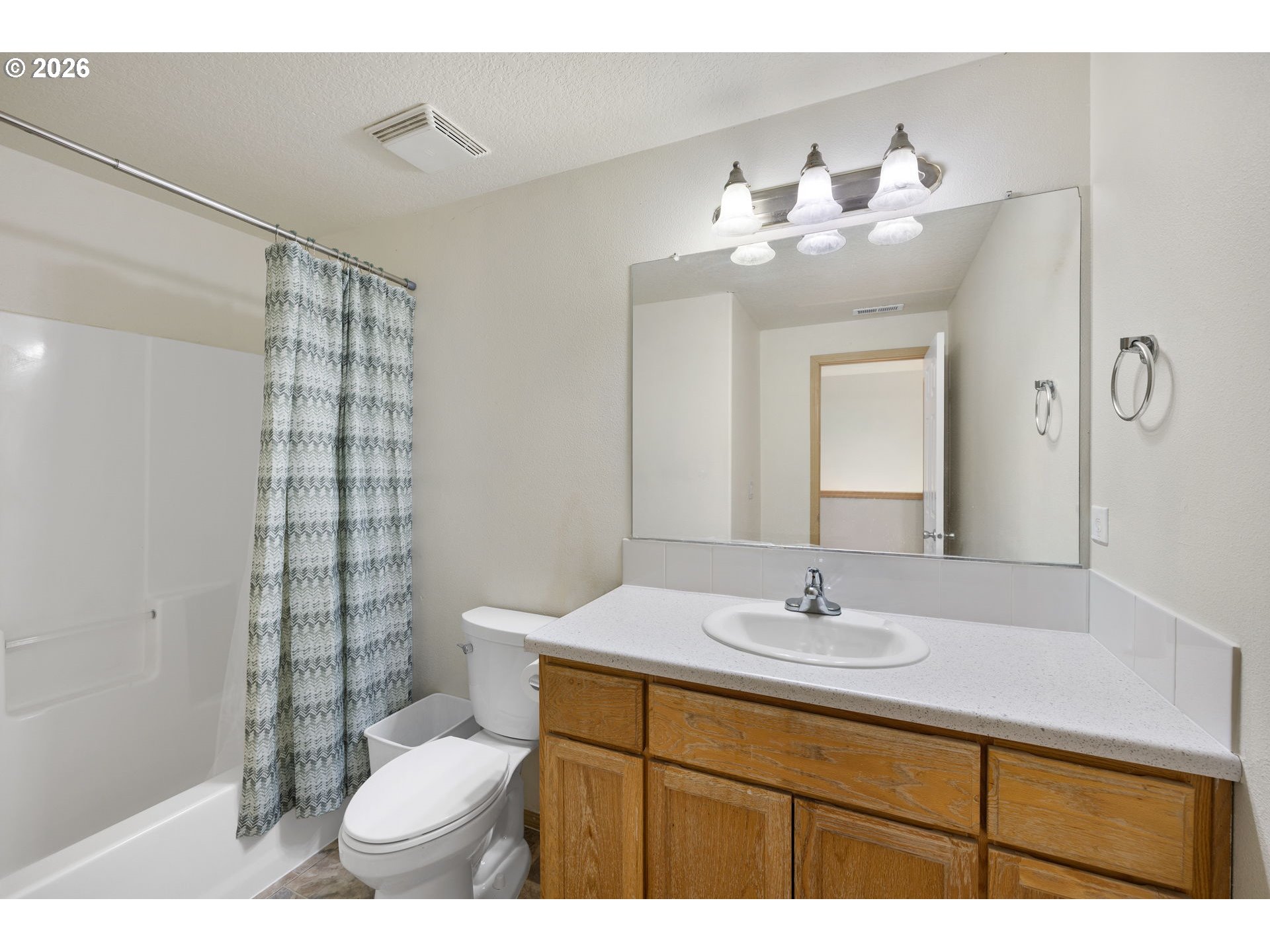 Photo #15: 316468997 Listing: Photo #15