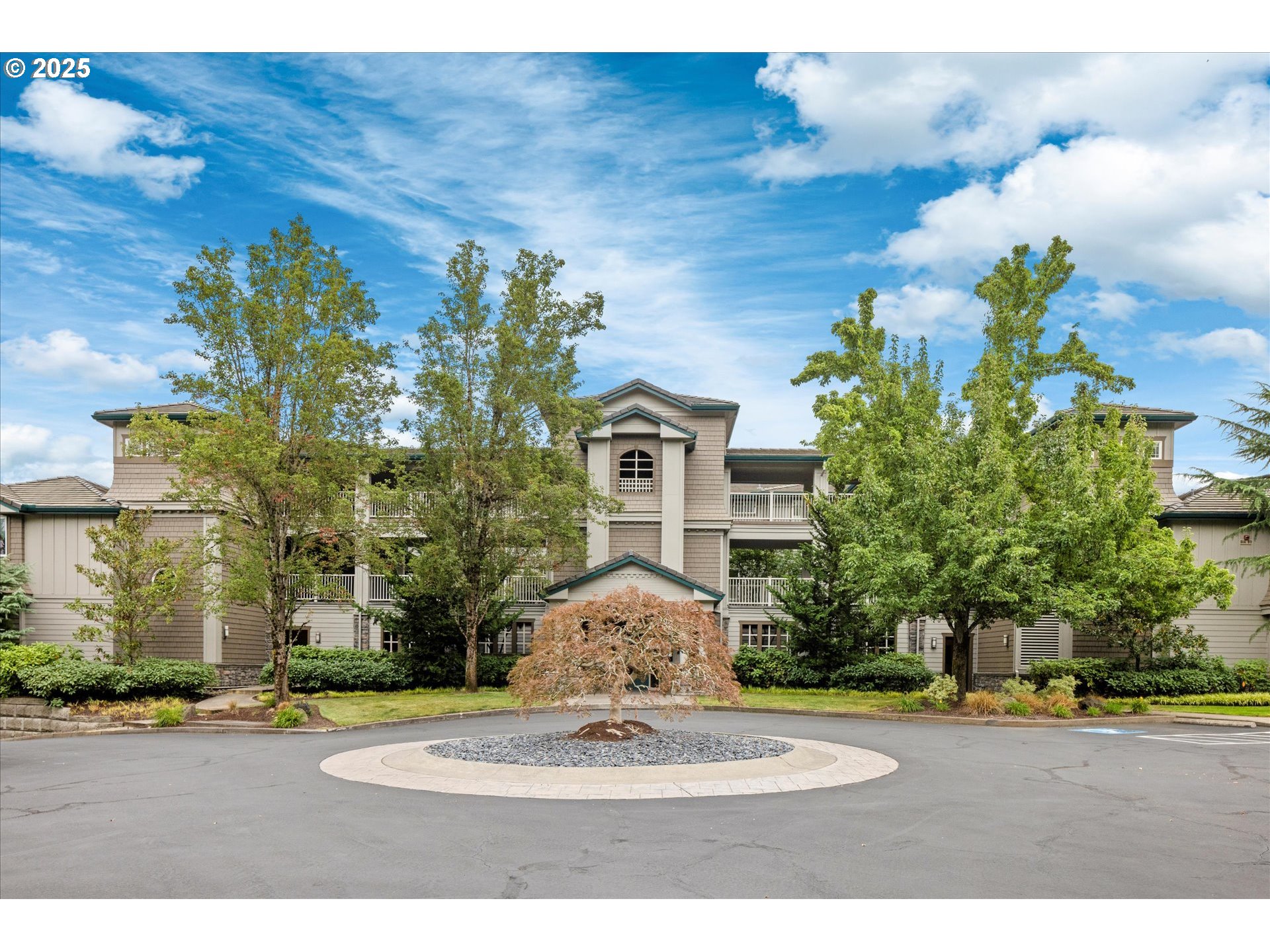 Photo #3: 316849756 Listing 