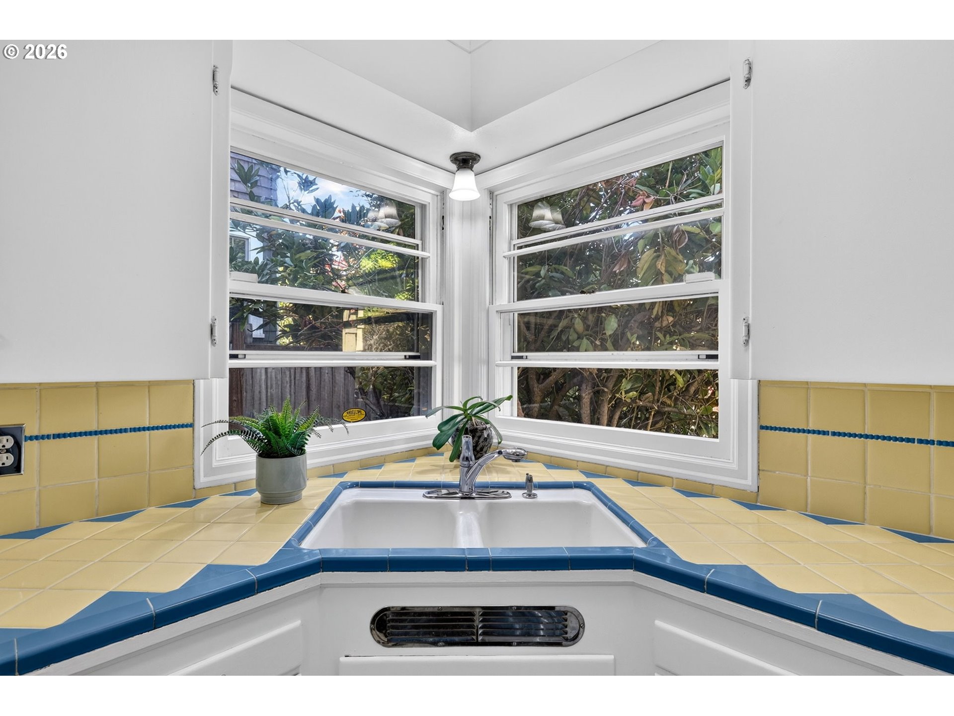 Property photo 13 of 35