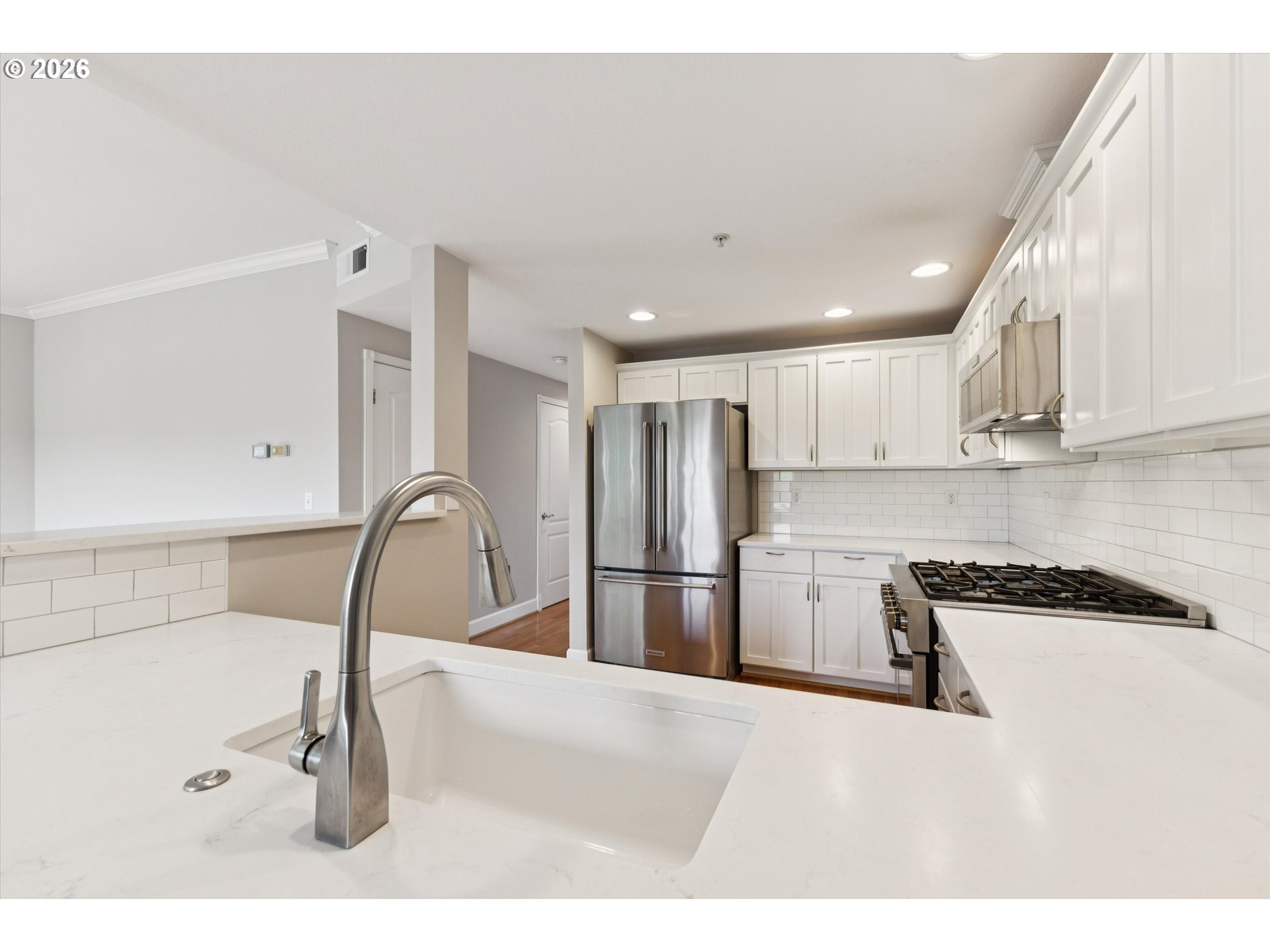 Photo #7: 317326913 Listing: Photo #7