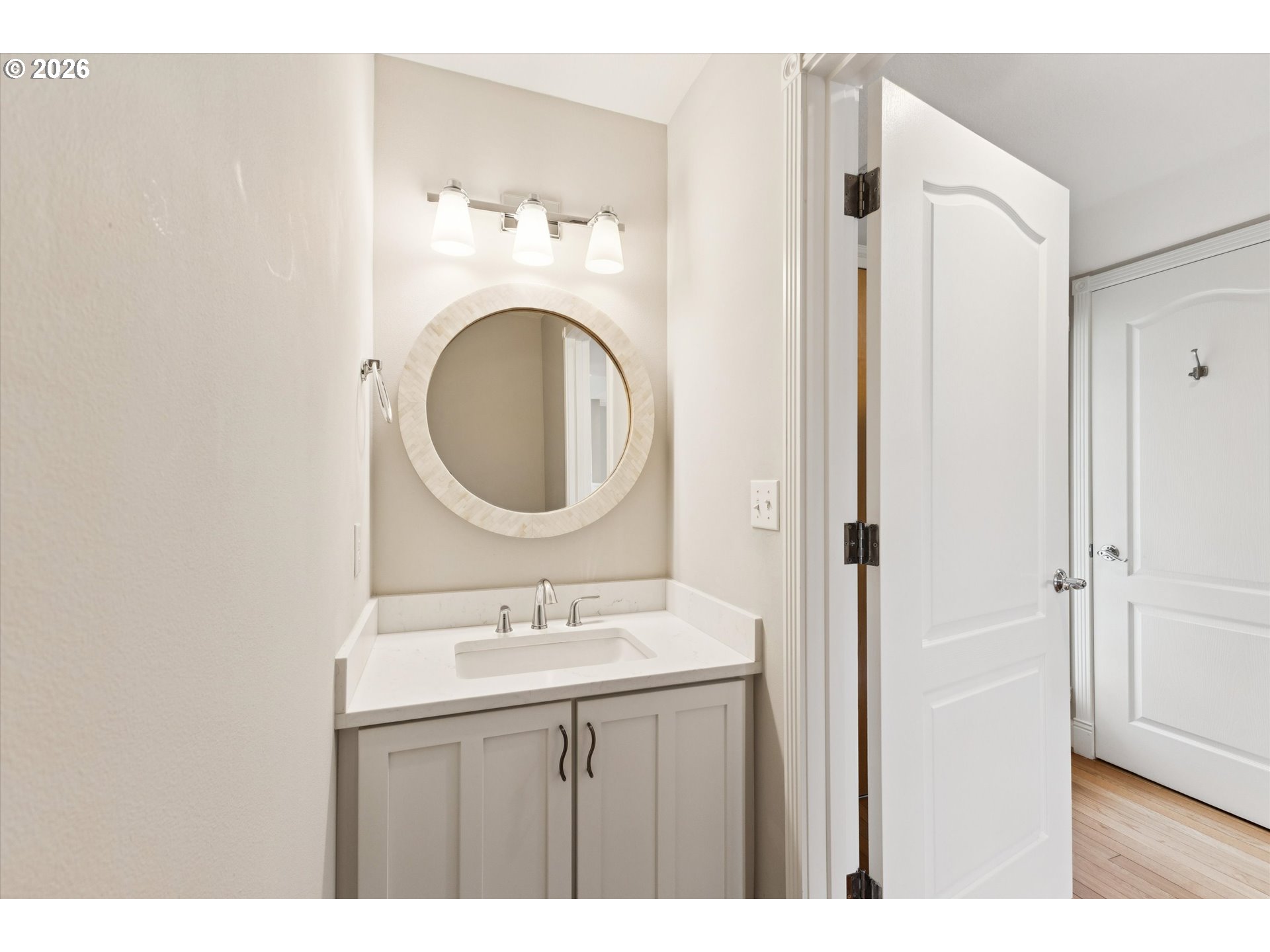 Photo #9: 317326913 Listing: Photo #9