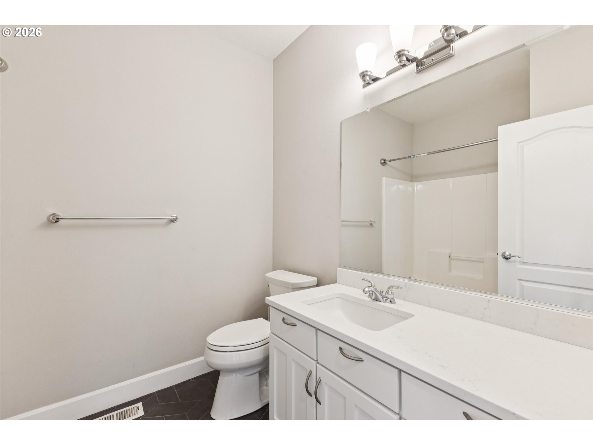 Photo #16: 317326913 Listing: Photo #16