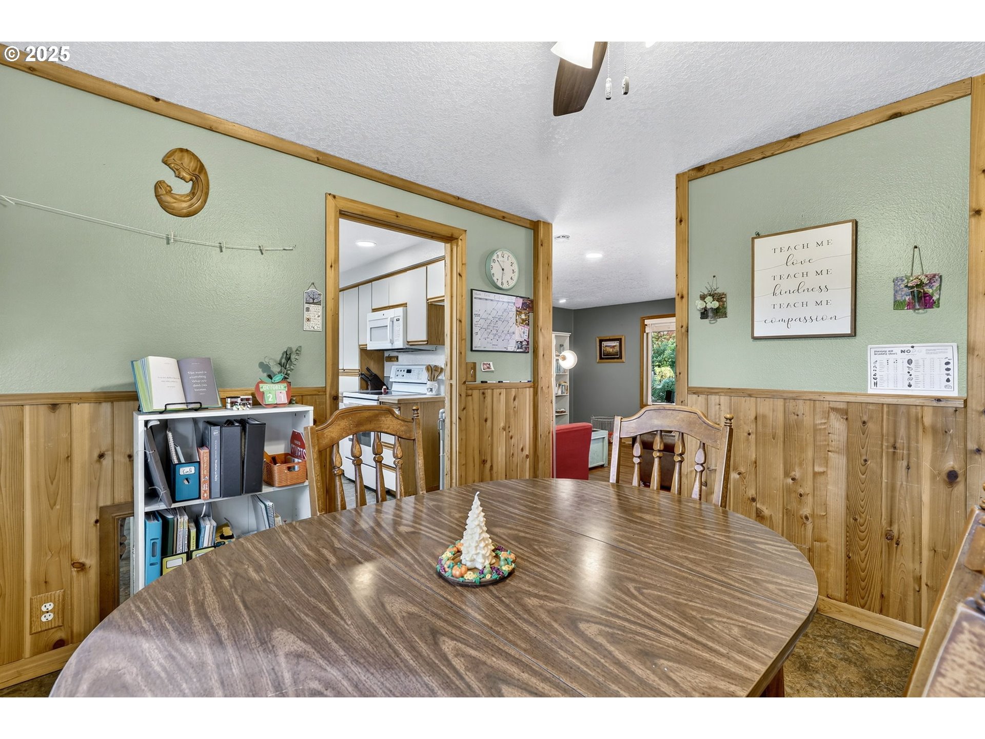 814 CEDAROAK ST, St Helens, OR, 97051