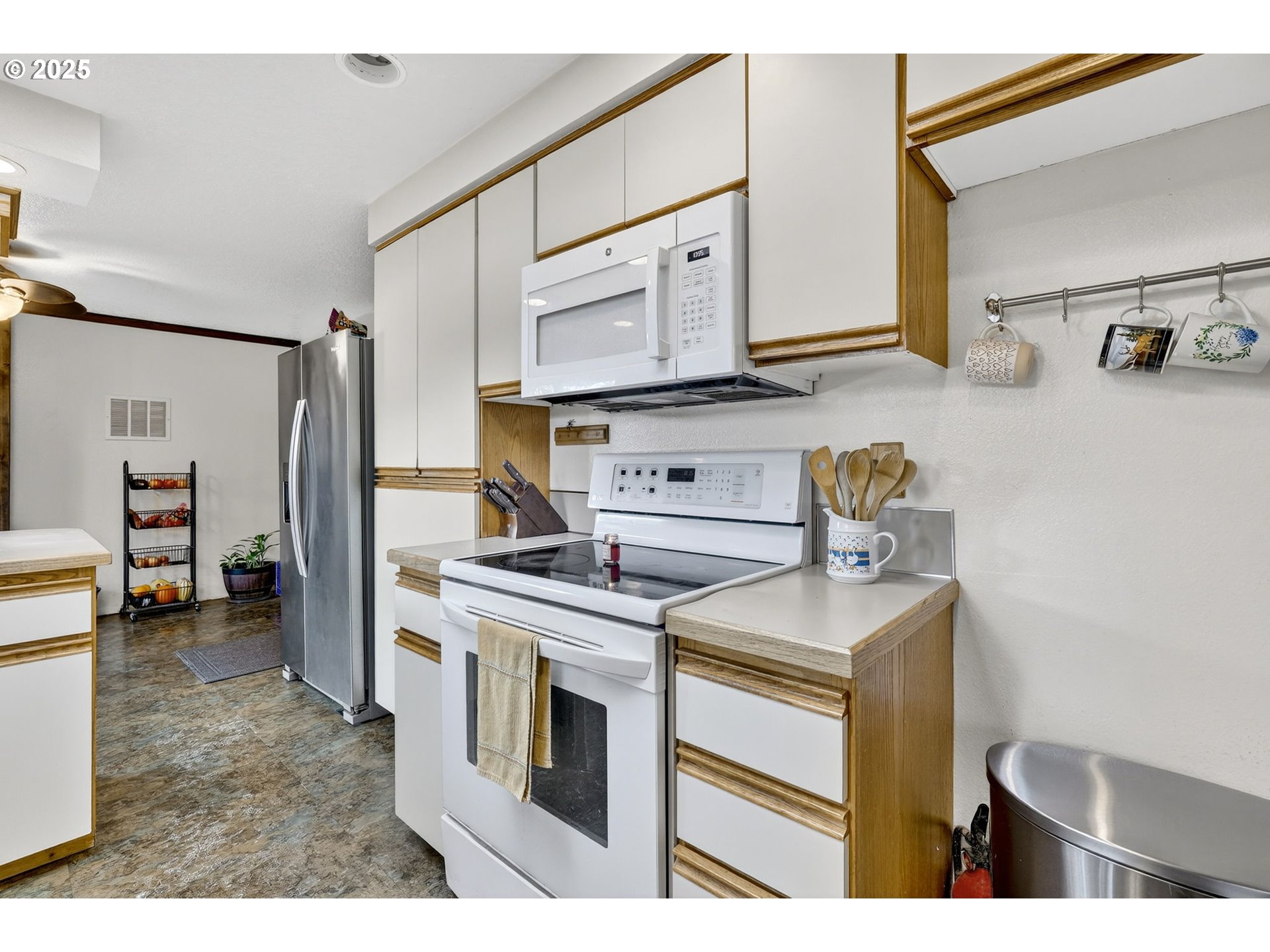 814 CEDAROAK ST, St Helens, OR, 97051