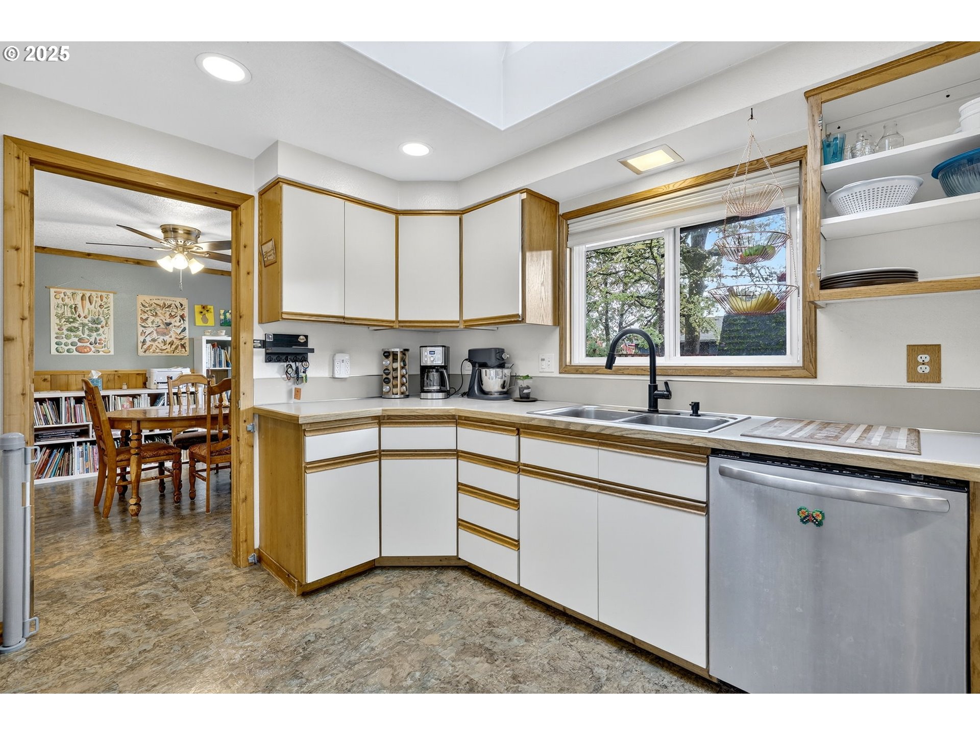 814 CEDAROAK ST, St Helens, OR, 97051