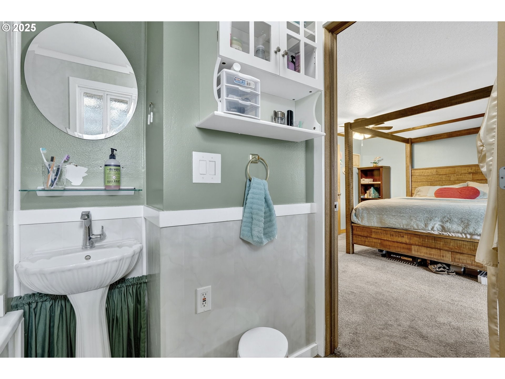 814 CEDAROAK ST, St Helens, OR, 97051