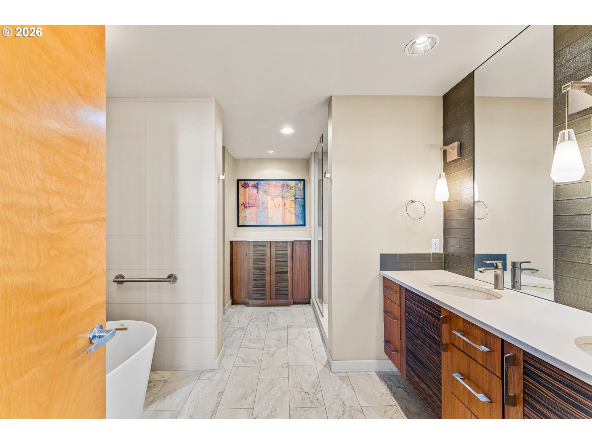 Photo #14: 318296806 Listing: Photo #14