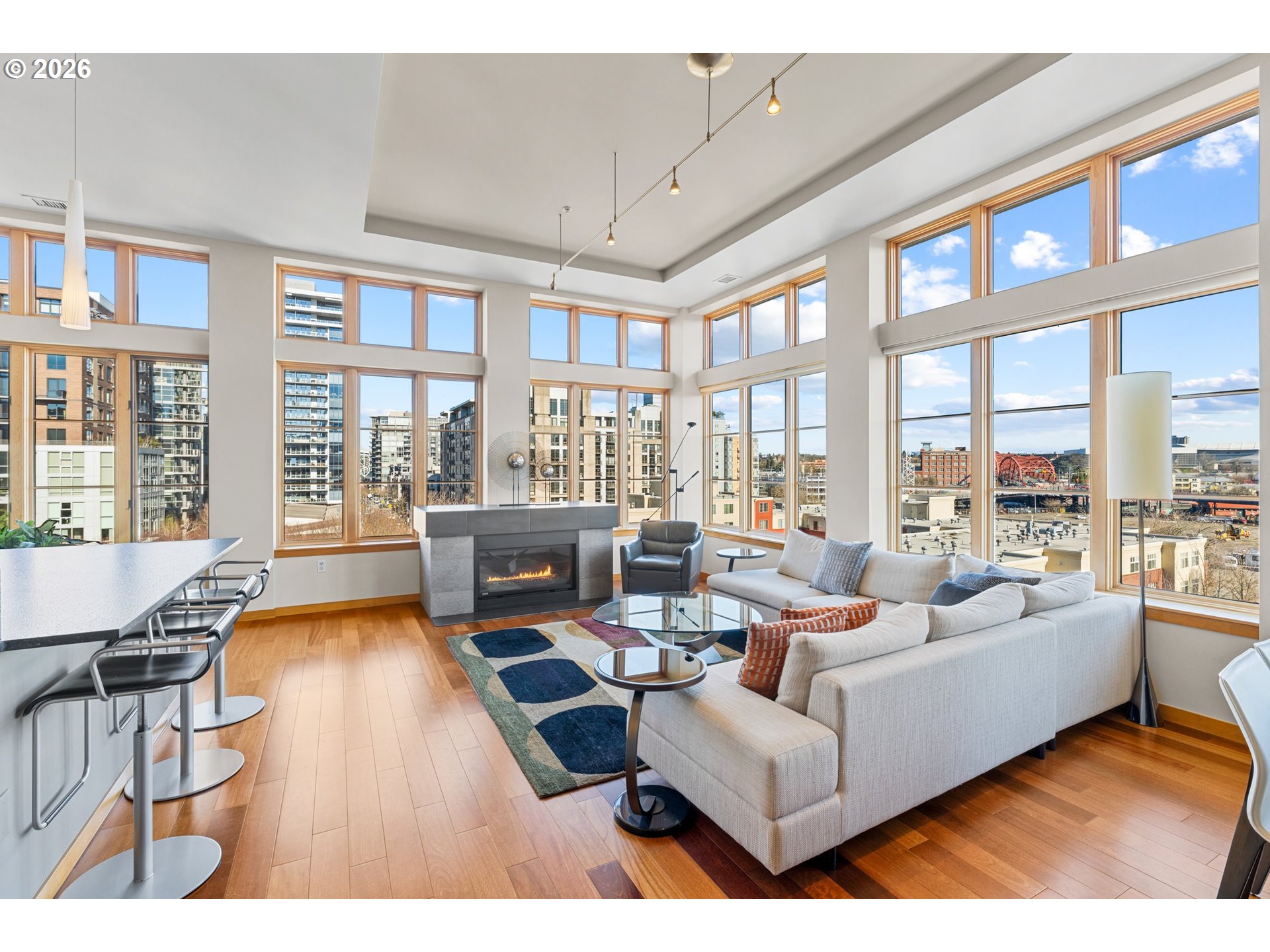 Photo #3: 318296806 Listing: Photo #3