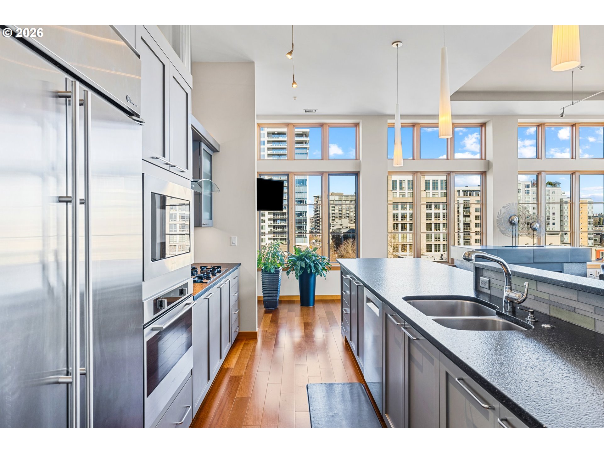 Photo #5: 318296806 Listing: Photo #5